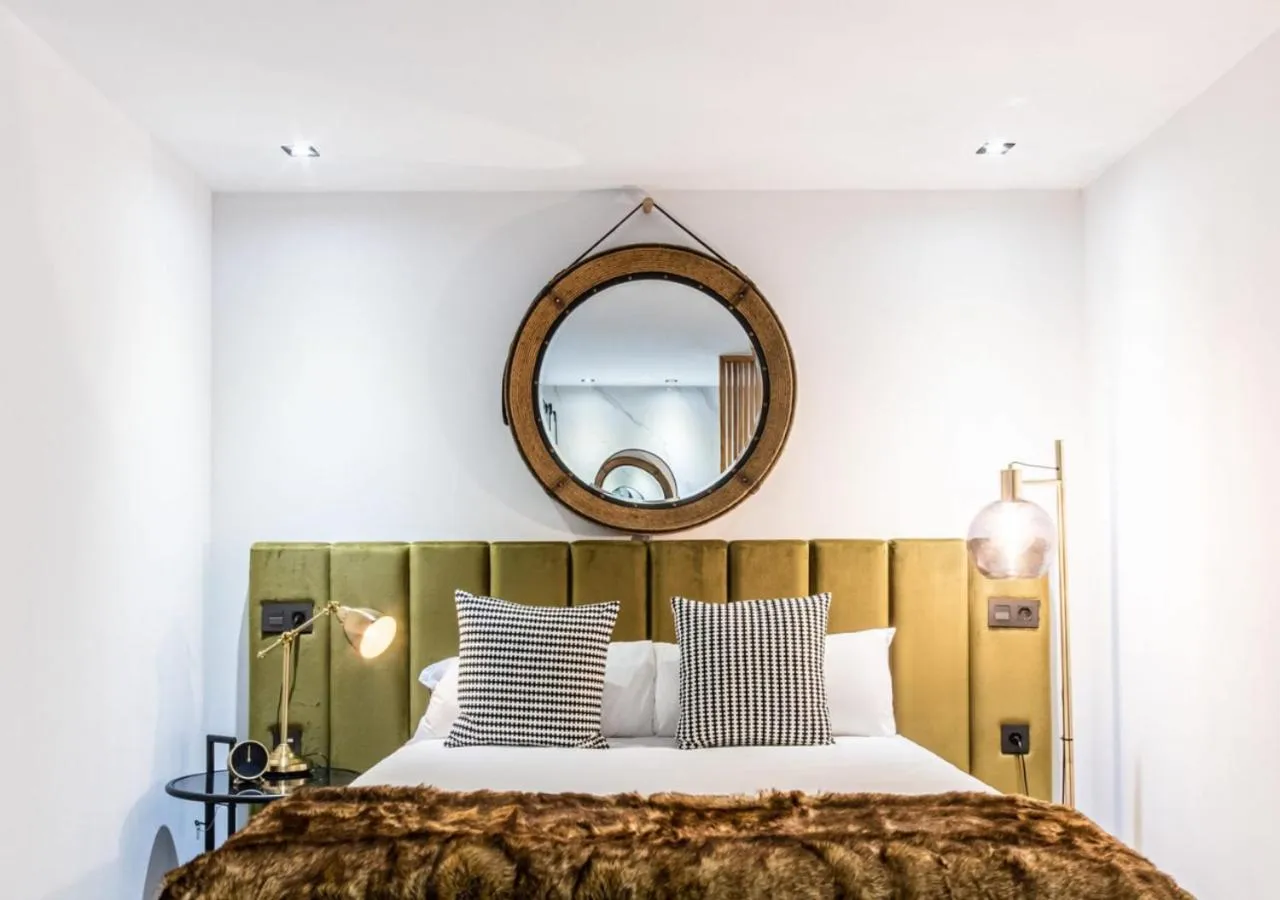 Bed in Poem Suites, Las Canteras