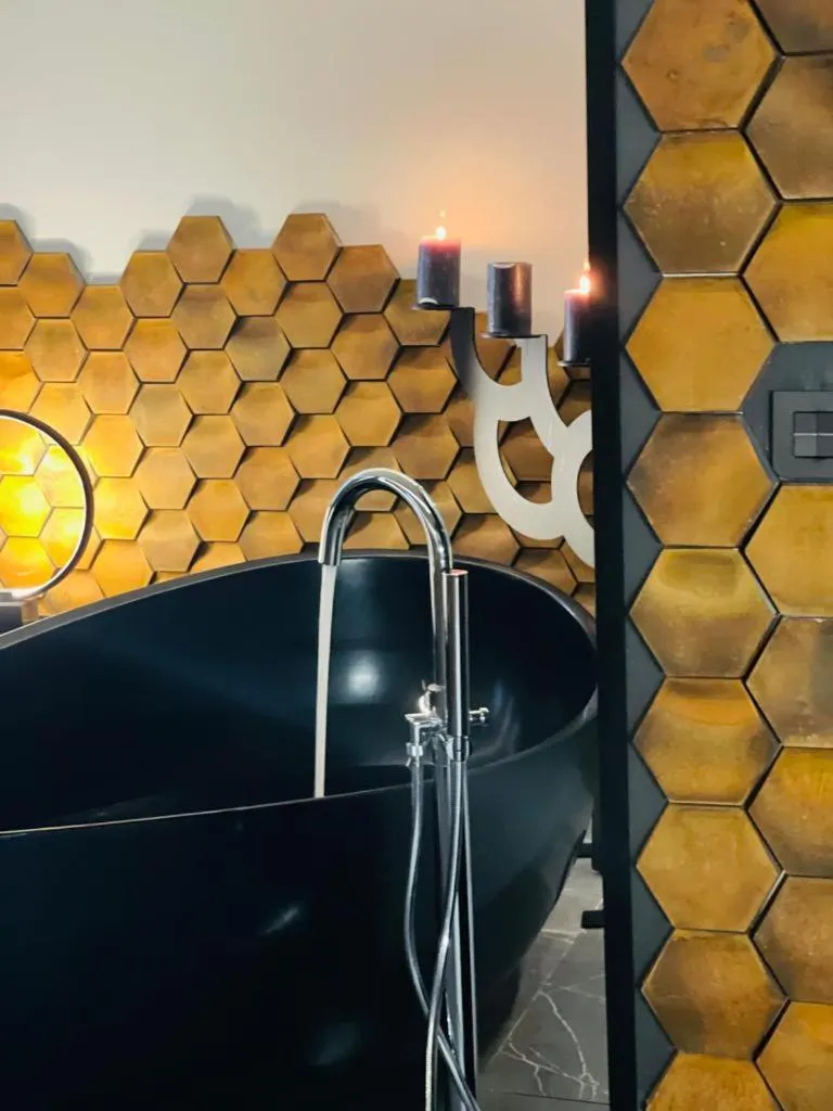 Shower in Poem Suites, Las Canteras