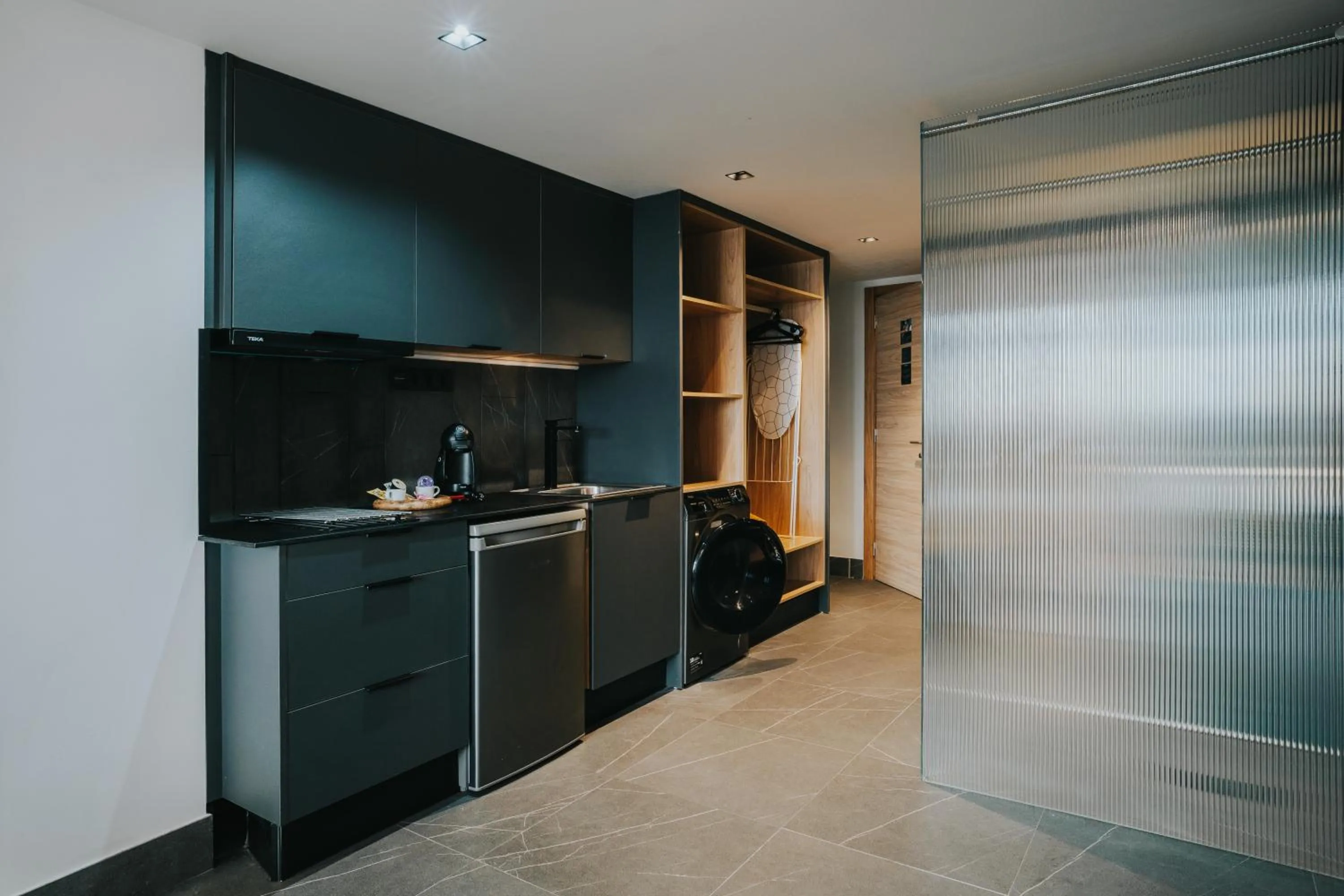 Kitchen or kitchenette in Poem Suites, Las Canteras