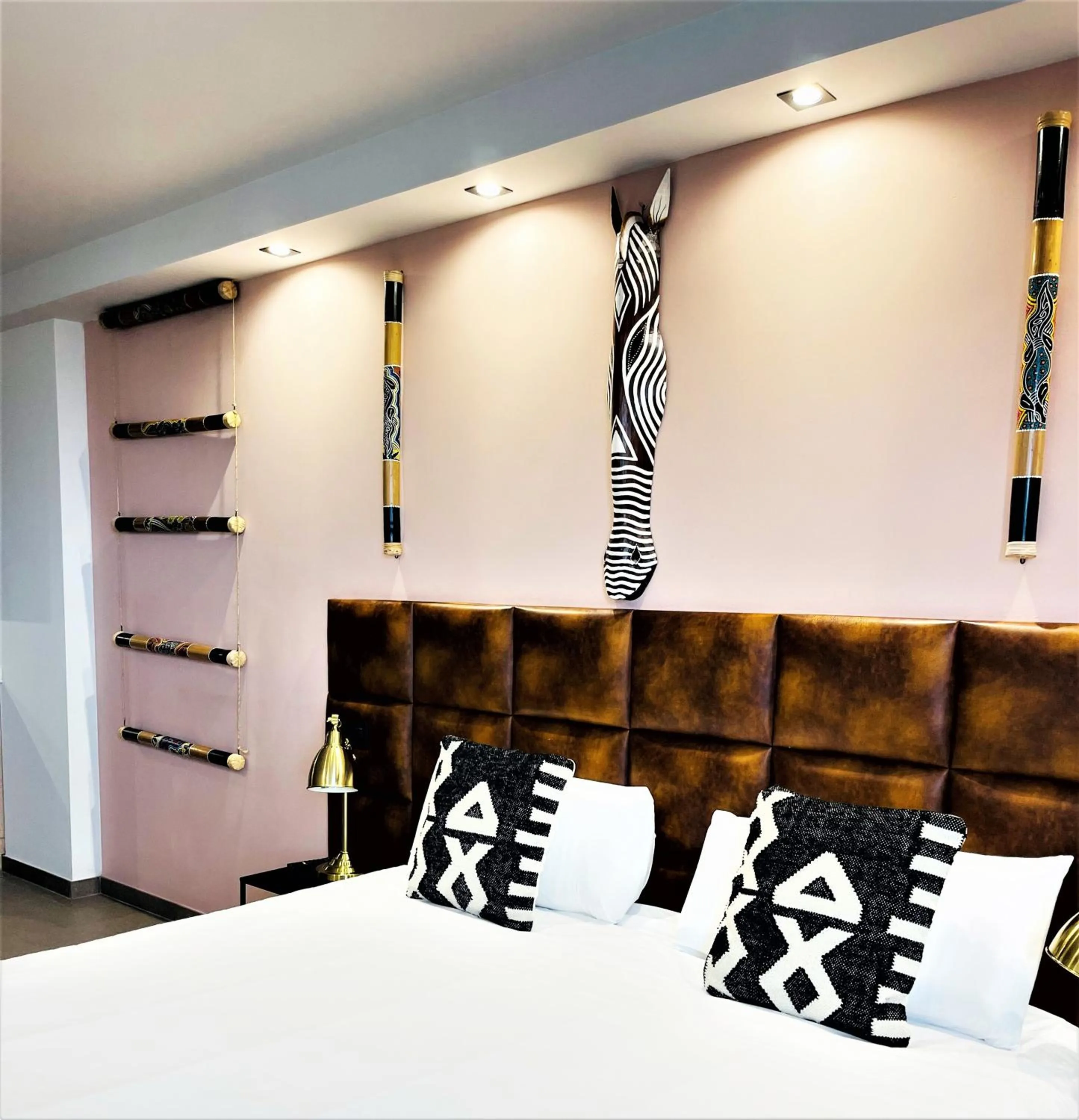 Bed in Poem Suites, Las Canteras