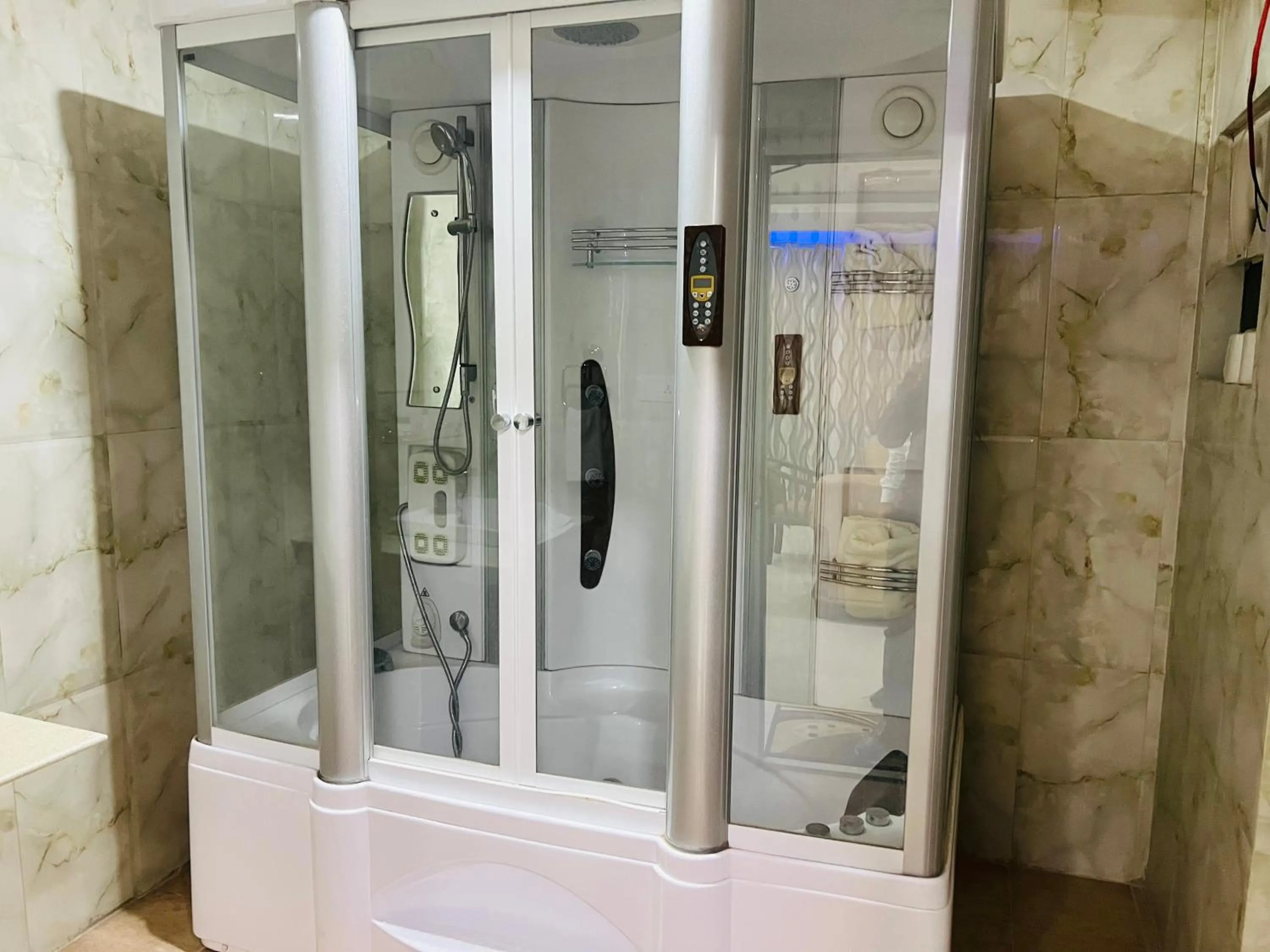 Shower in Bodhgaya Regency Hotel