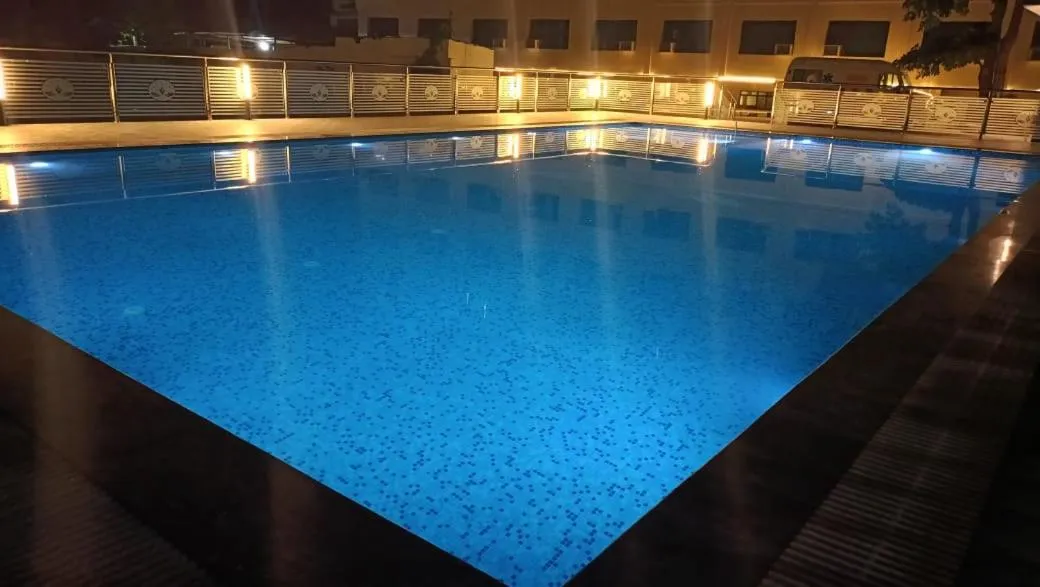 Swimming pool in Bodhgaya Regency Hotel