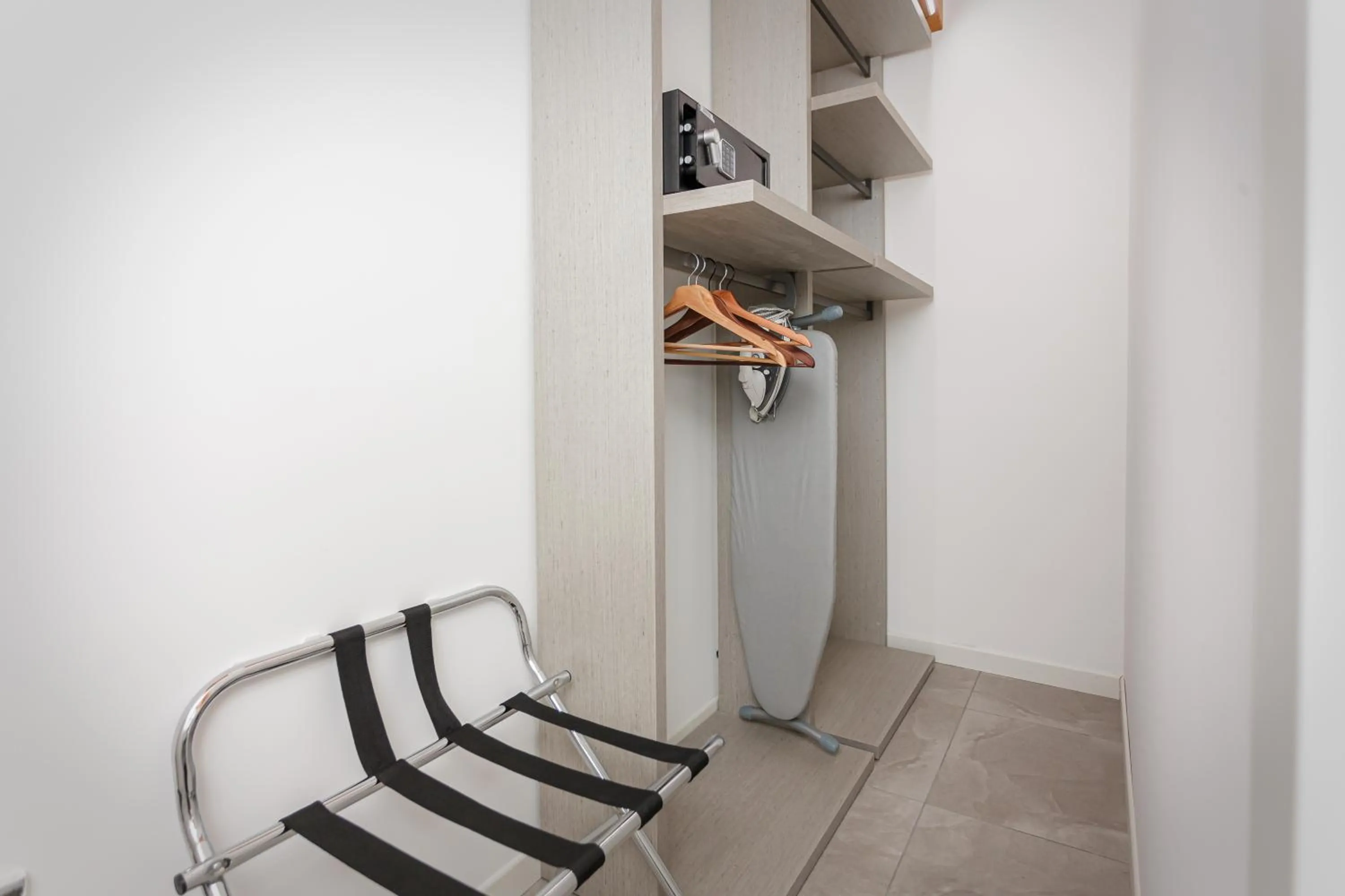 wardrobe in Casa Ananda