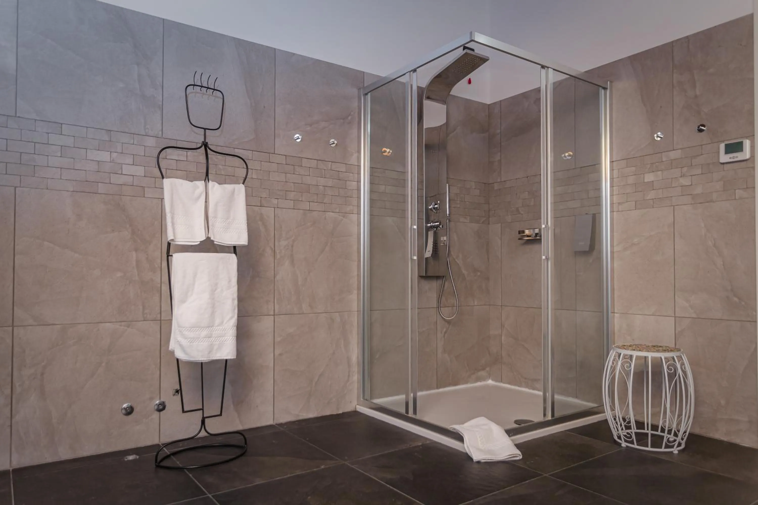 Shower in Casa Ananda