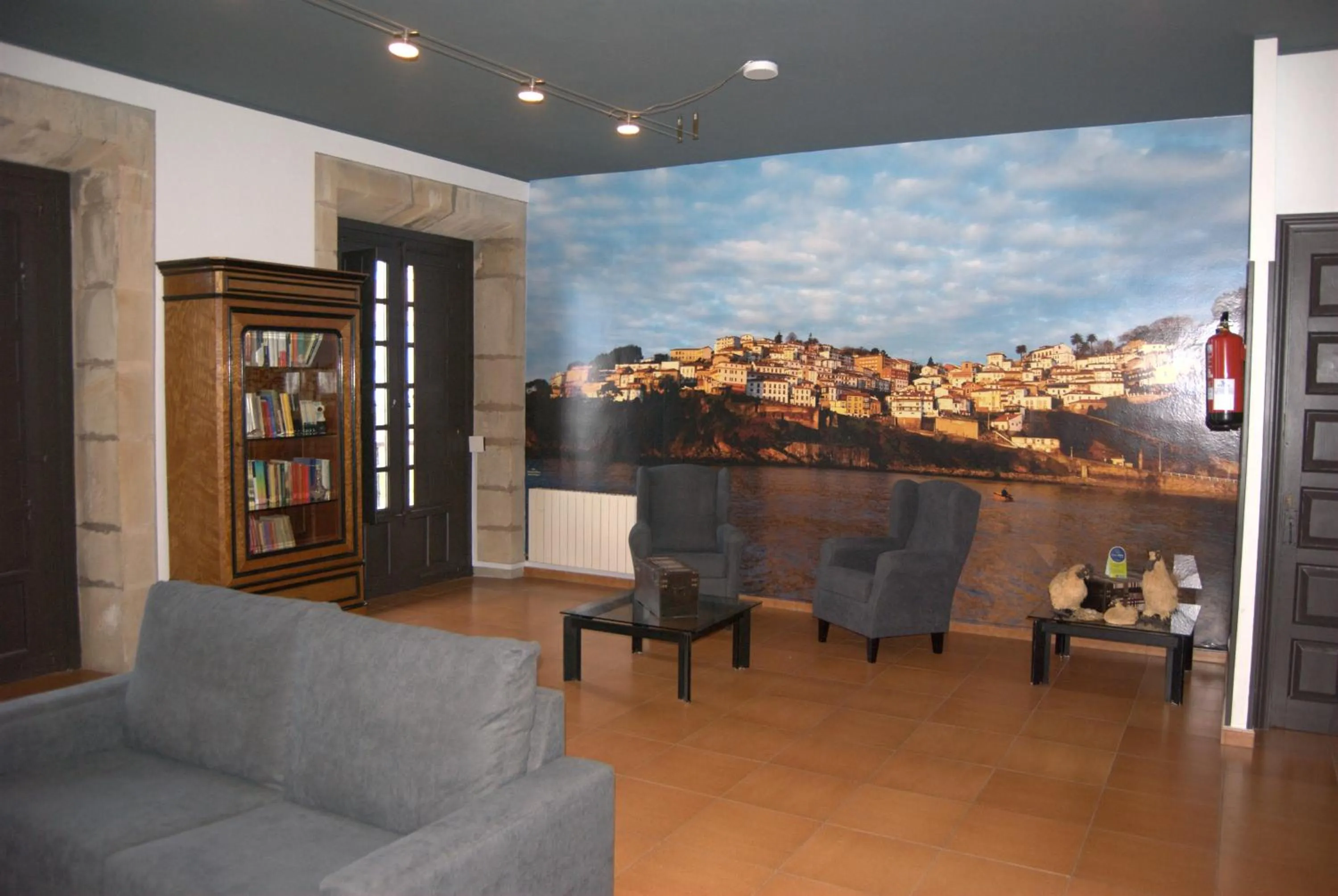 Communal lounge/ TV room in Hotel Palacio de los Vallados