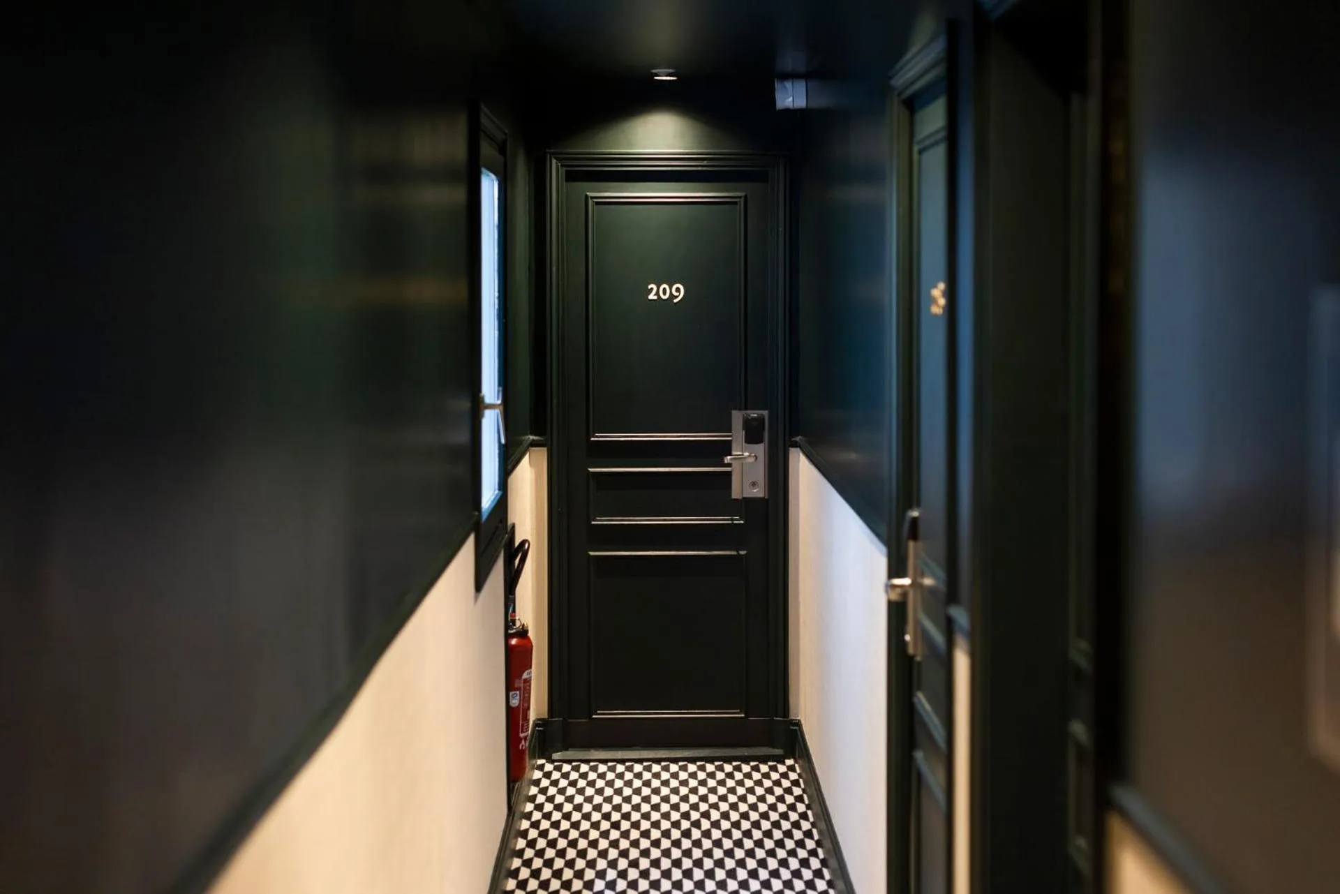 Property building in Hôtel Oratio