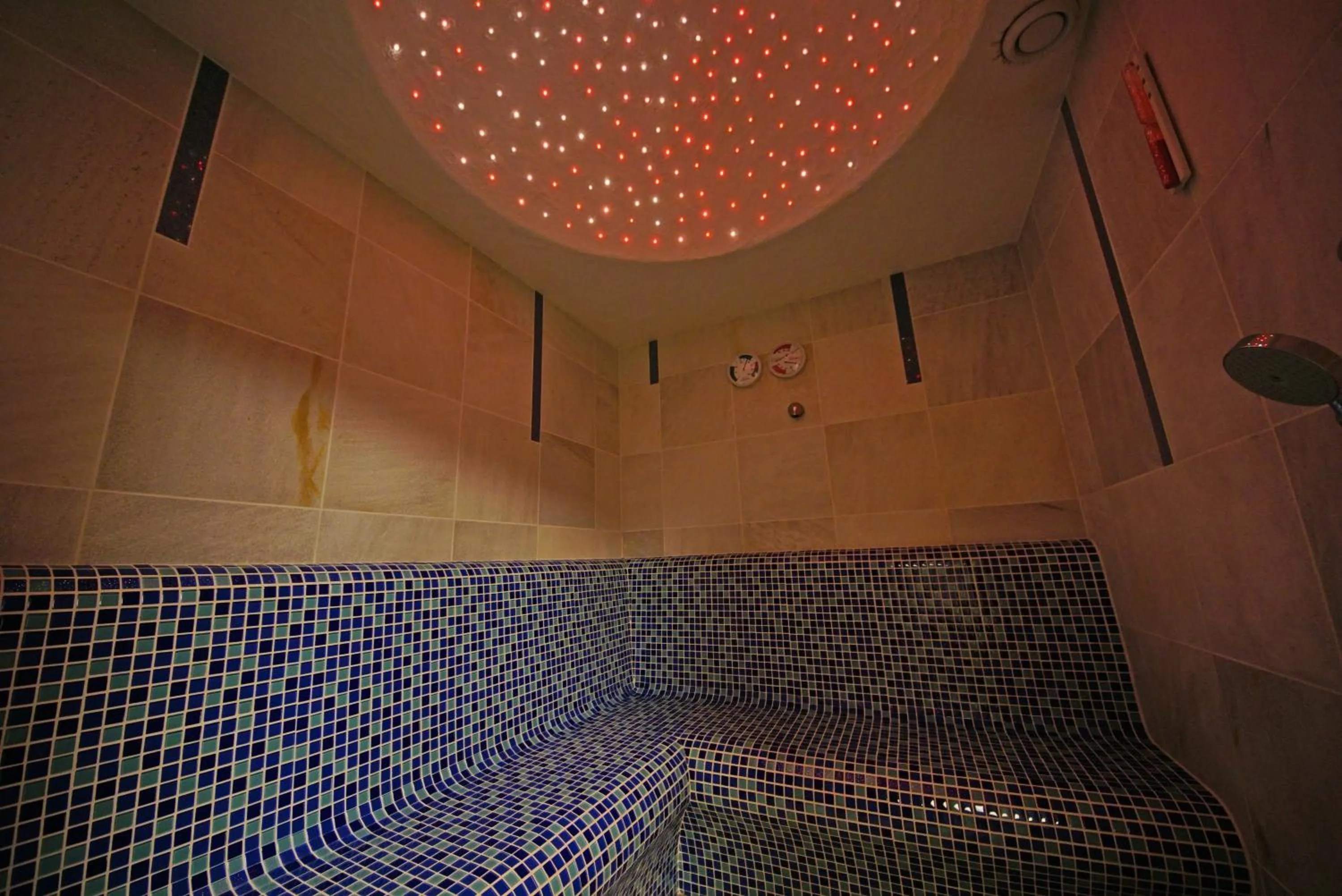 Spa and wellness centre/facilities in Garnì Sirio