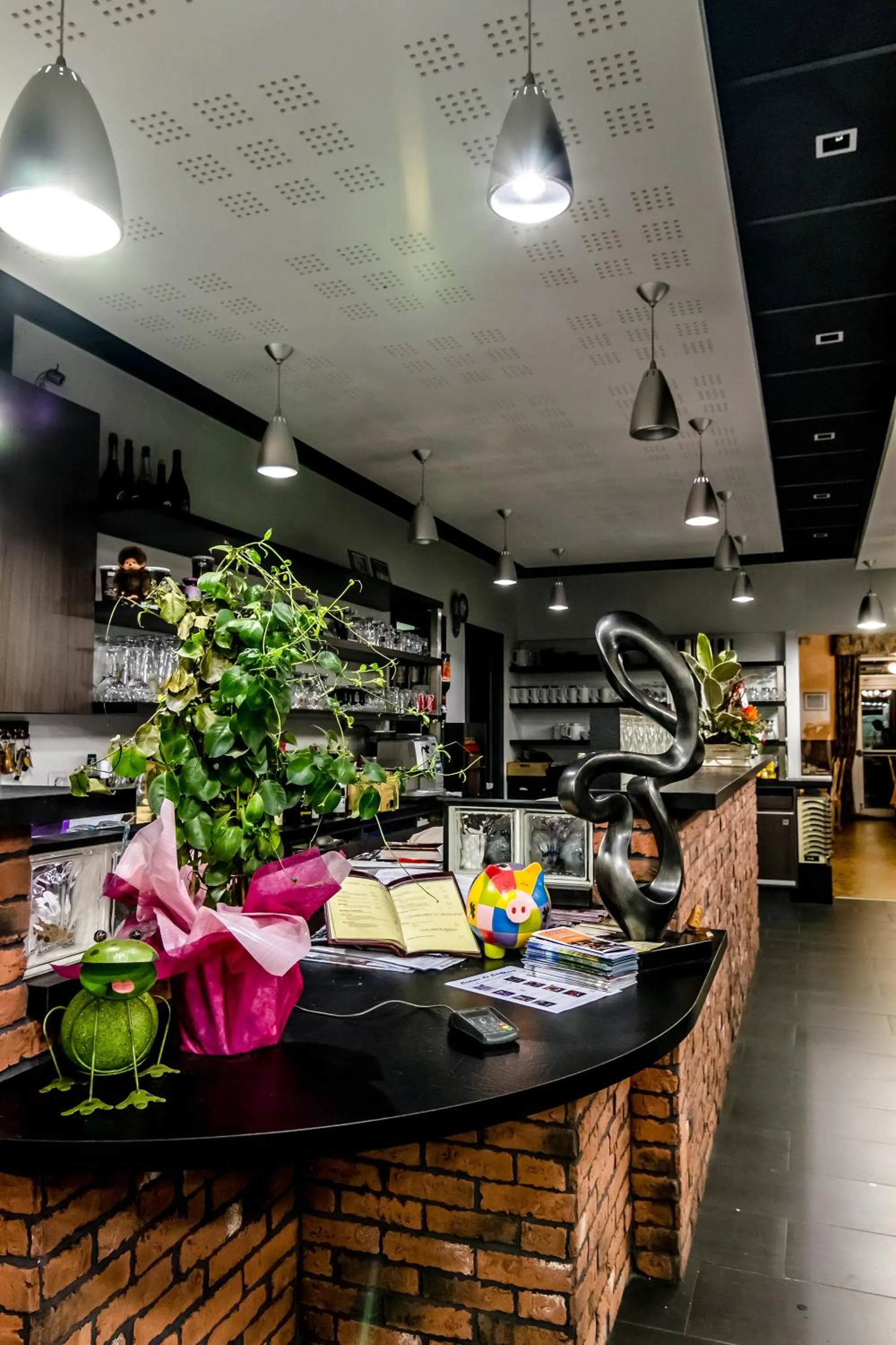 Lobby or reception in Hôtel Restaurant et Spa Au Tilleul