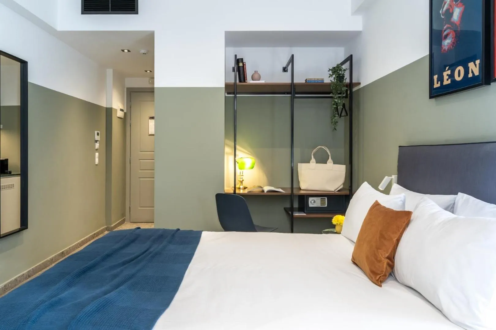 Bed in PAME Paradiso