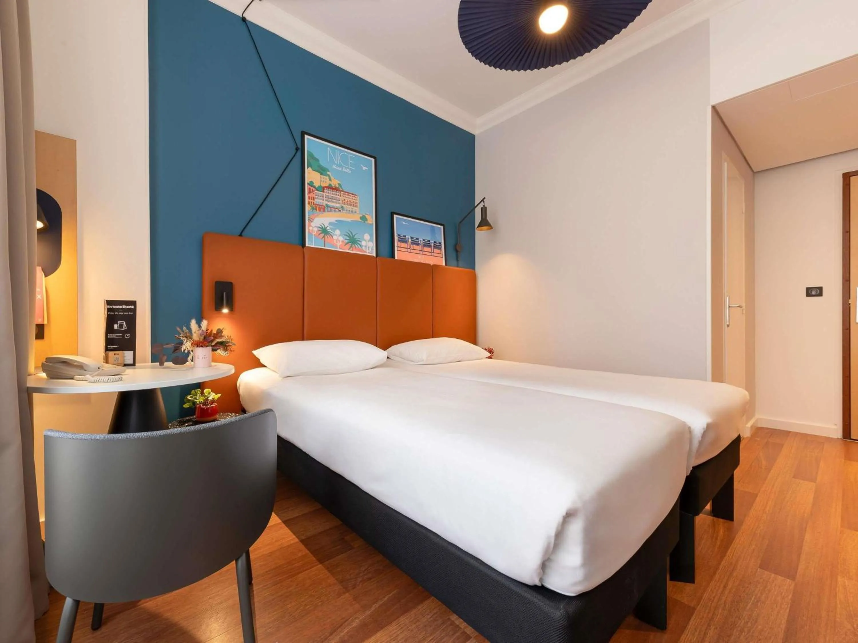 Bedroom, Bed in ibis Nice Centre Notre Dame