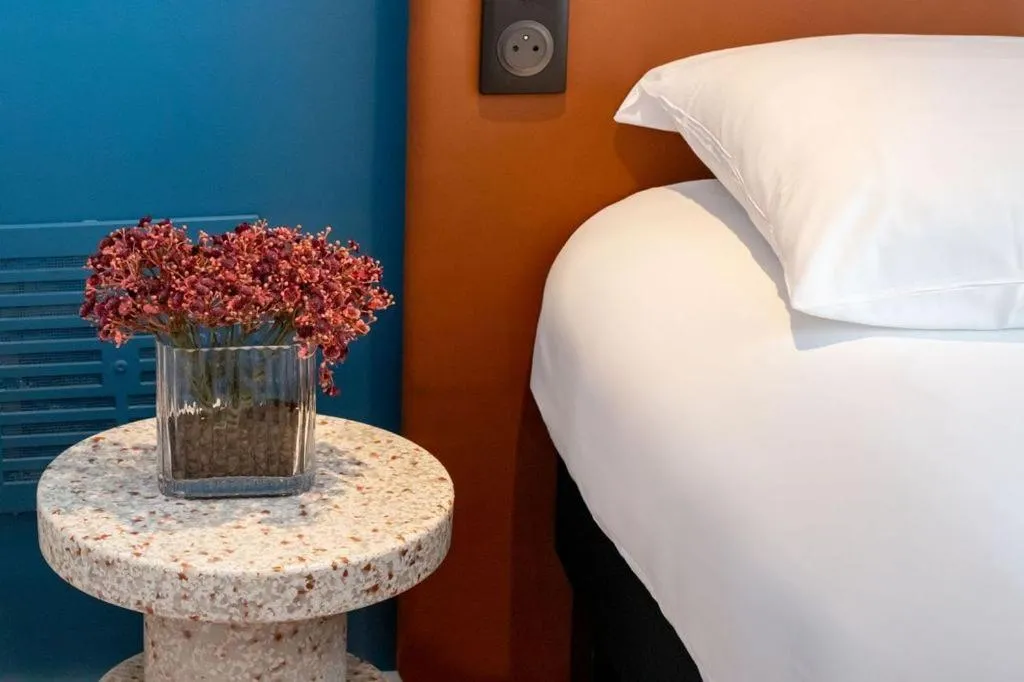 Bed in ibis Nice Centre Notre Dame