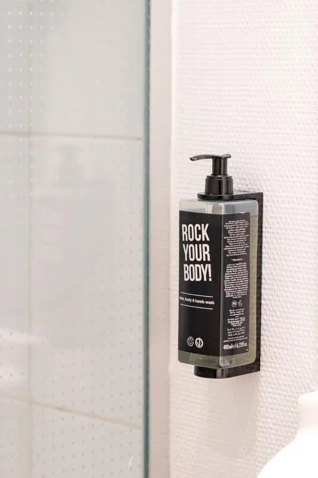 Shower in ibis Nice Centre Notre Dame