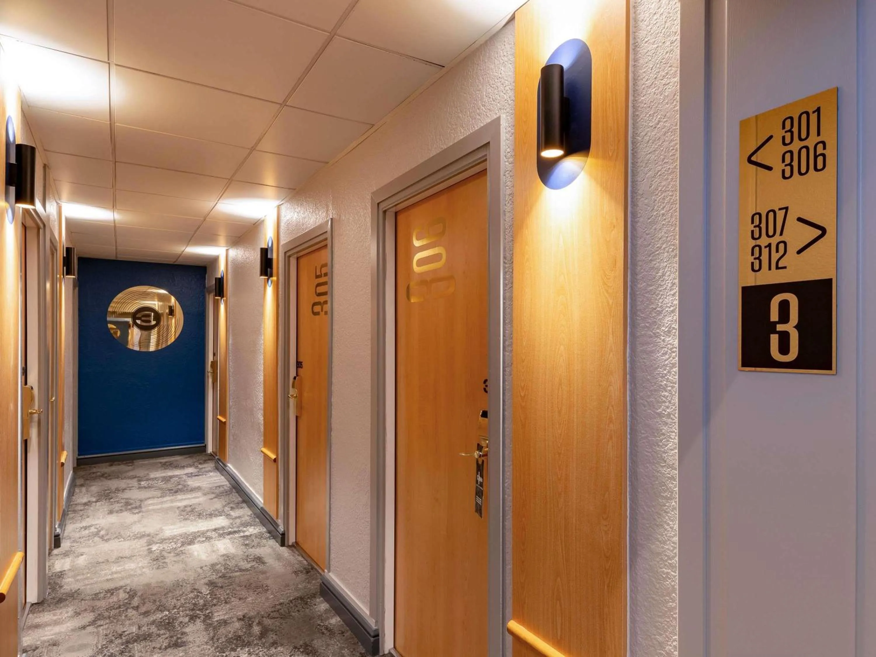 Property building in ibis Nice Centre Notre Dame