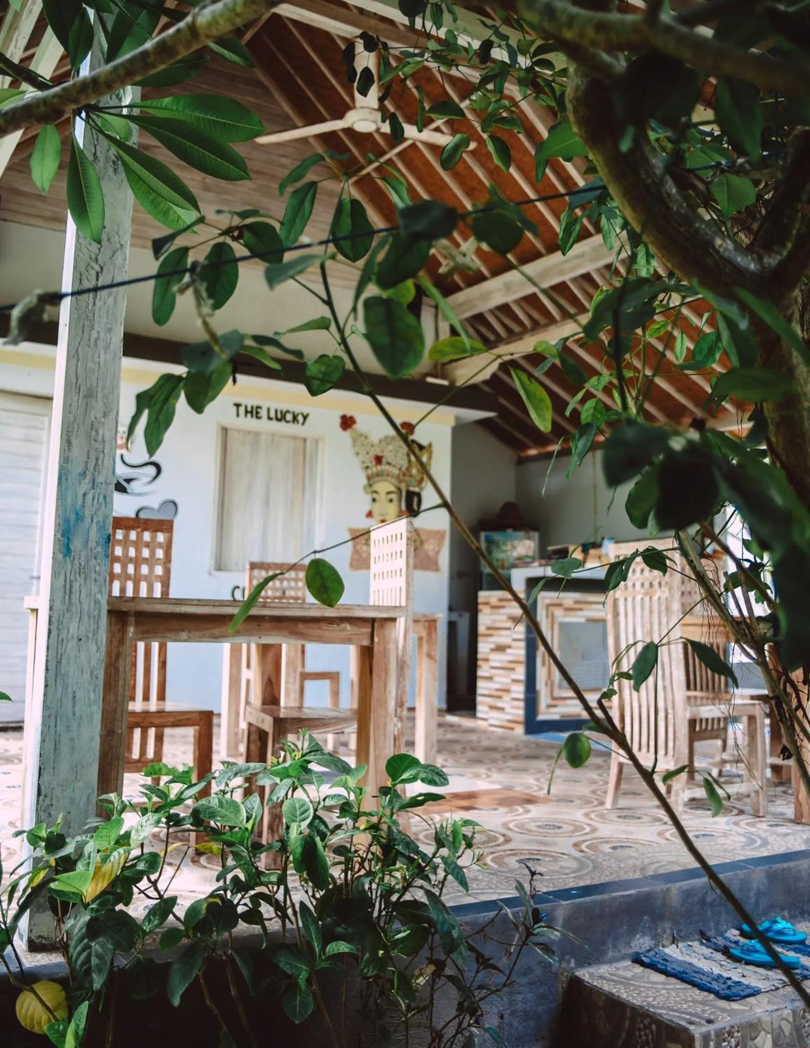 Restaurant/places to eat in The Lucky Cottage