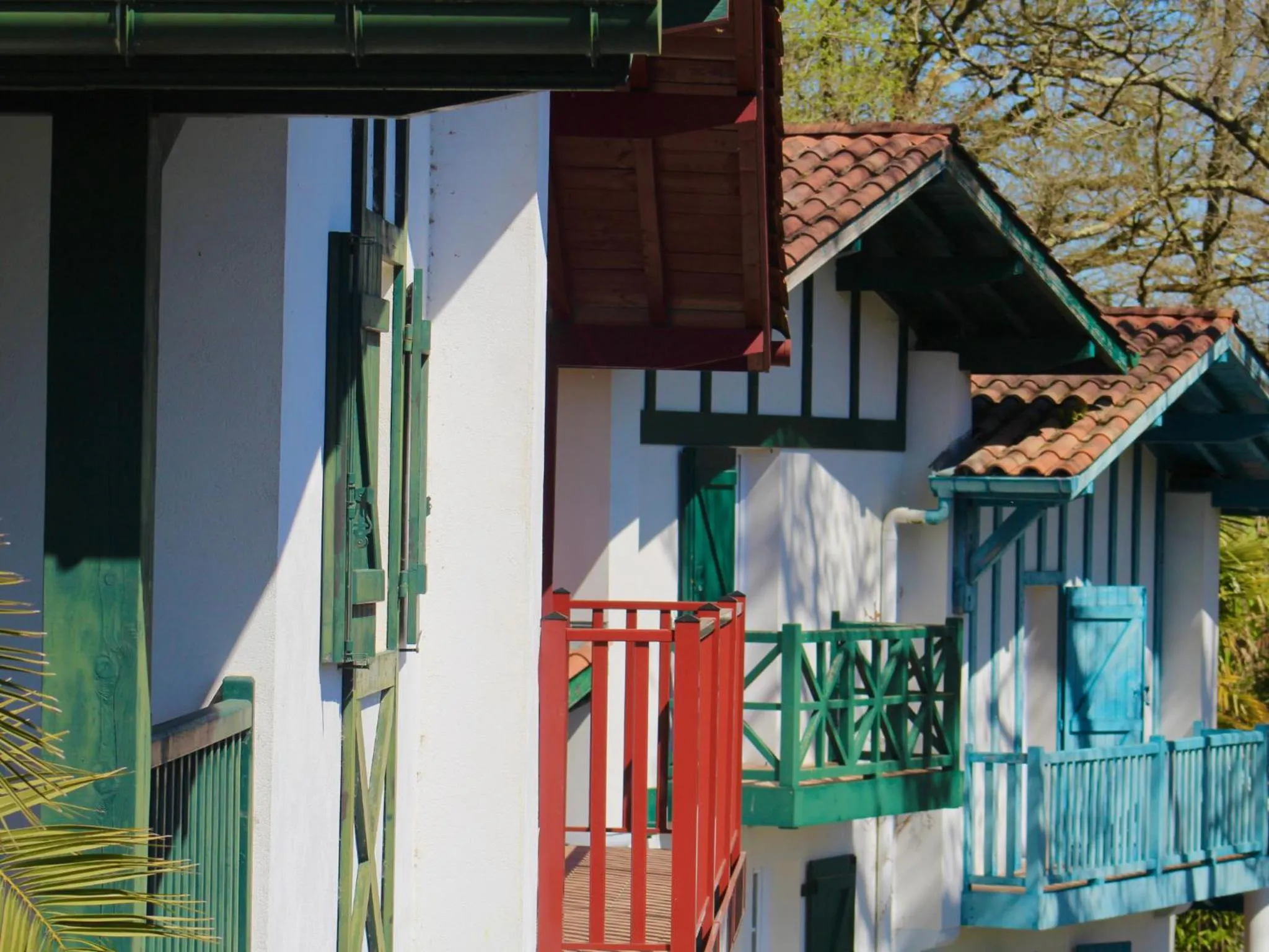 Property building in Les Collines Iduki