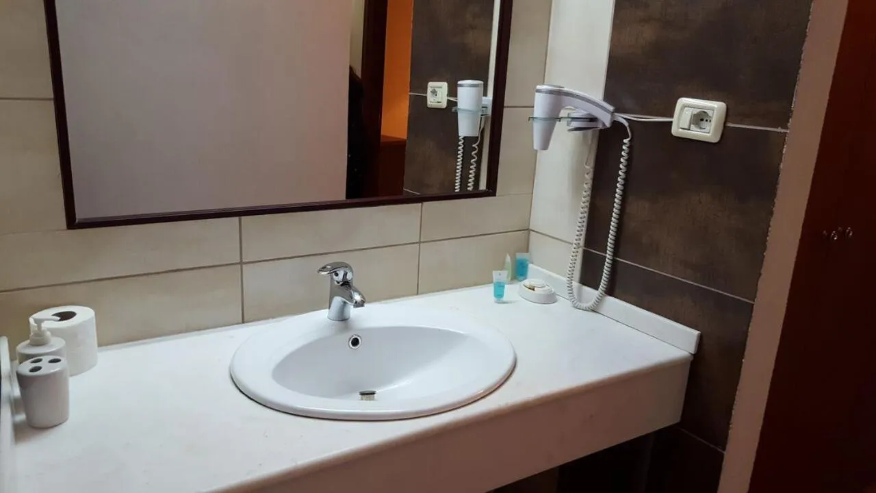 Bathroom in Hotel Livia