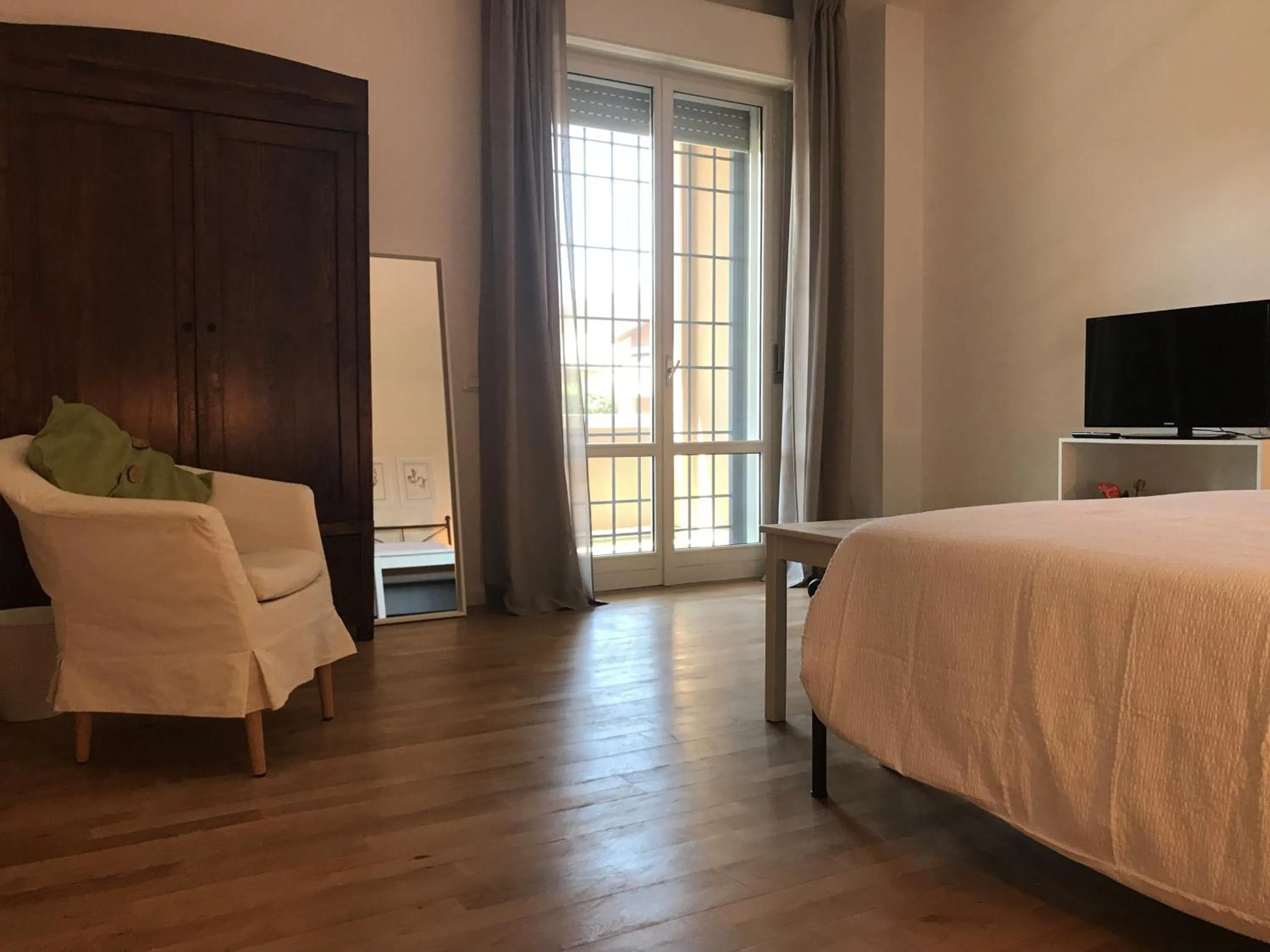 TV and multimedia, Bed in Pisacane61 B&B