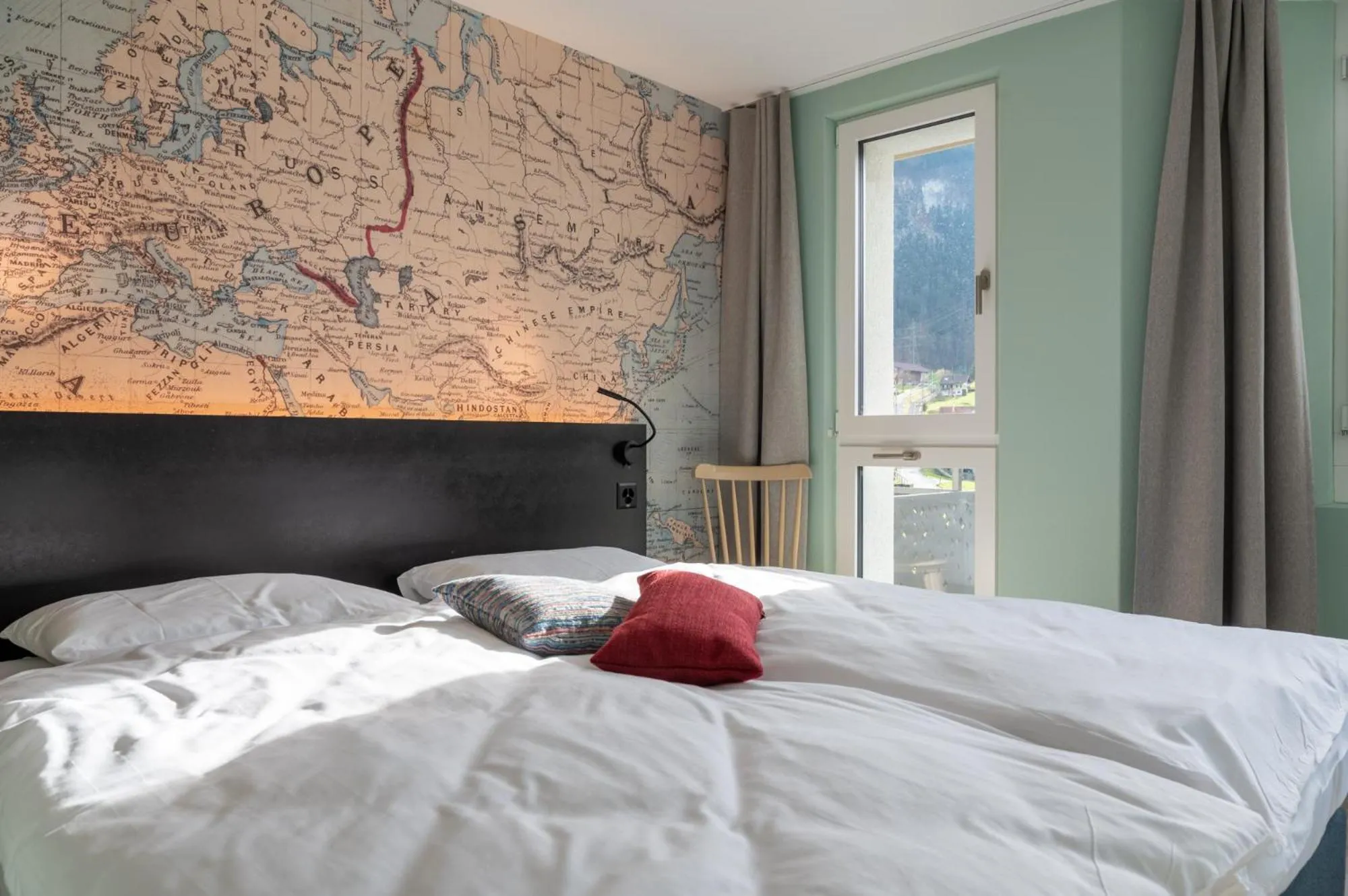 Bed in Emma's B&B - Self Check-in Hotel