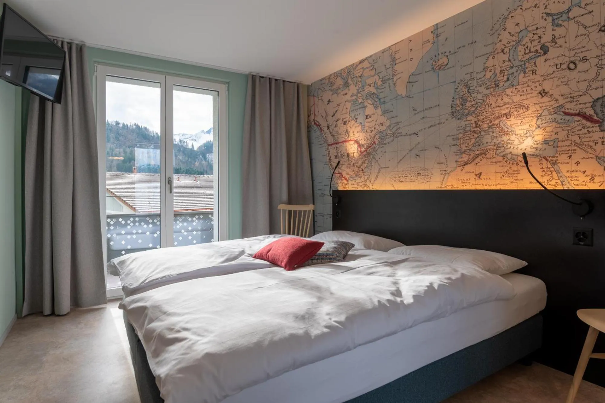 Bed in Emma's B&B - Self Check-in Hotel