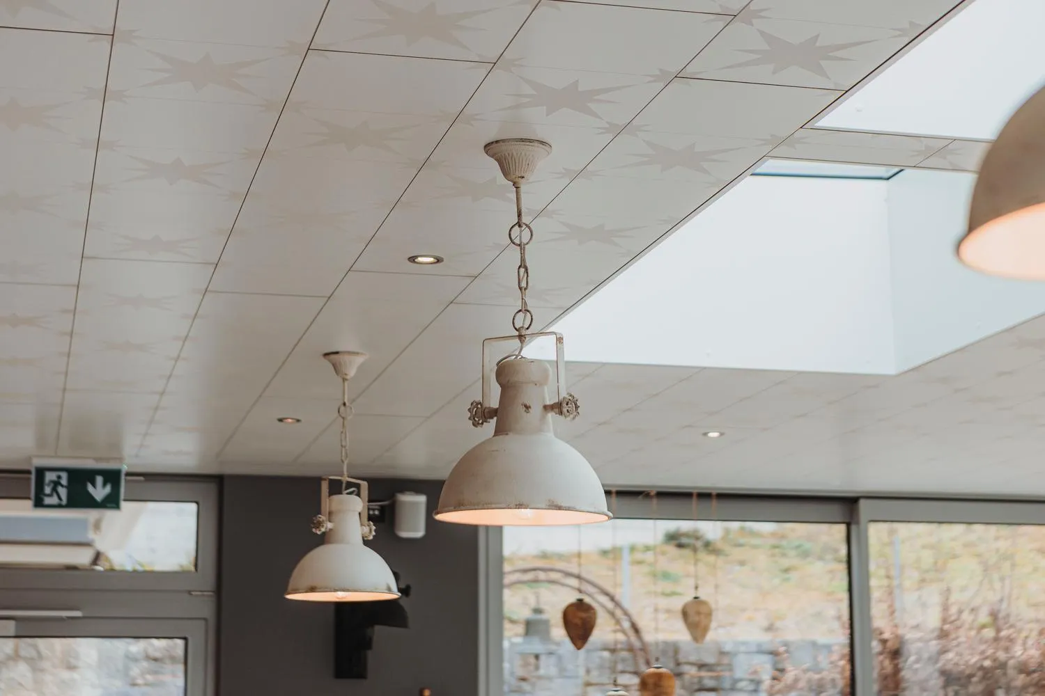 Restaurant/places to eat in Emma's B&B - Self Check-in Hotel