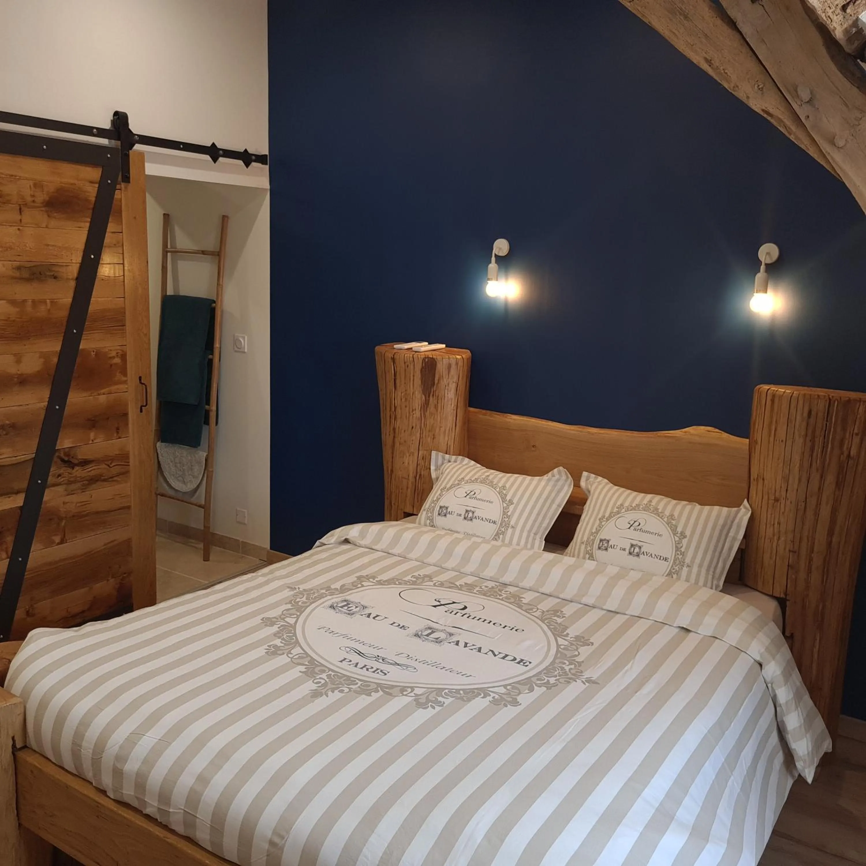 Bed in L'étable gourmande chambres d'hôtes et ferme auberge