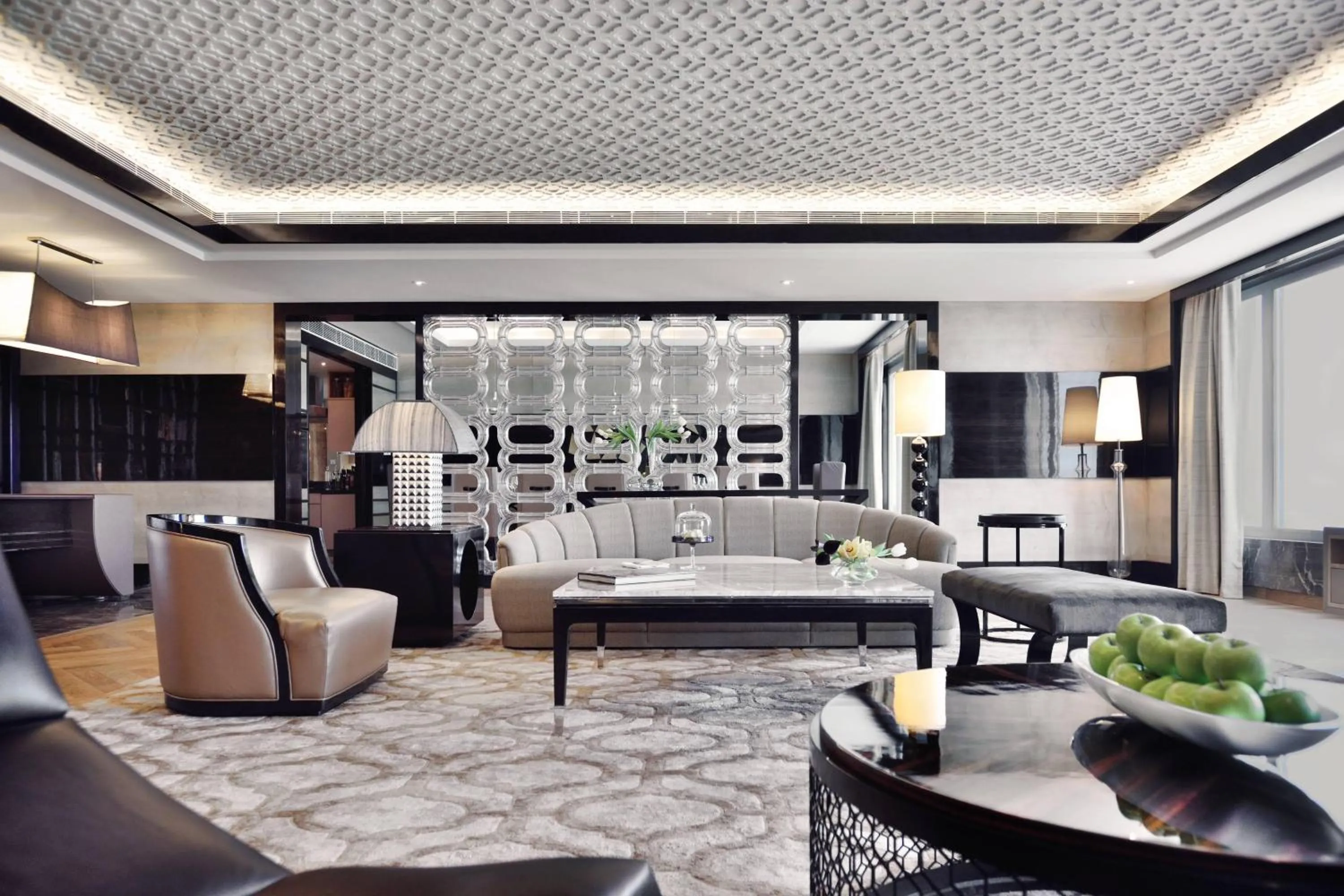 Living room in JW Marriott Hotel New Delhi Aerocity