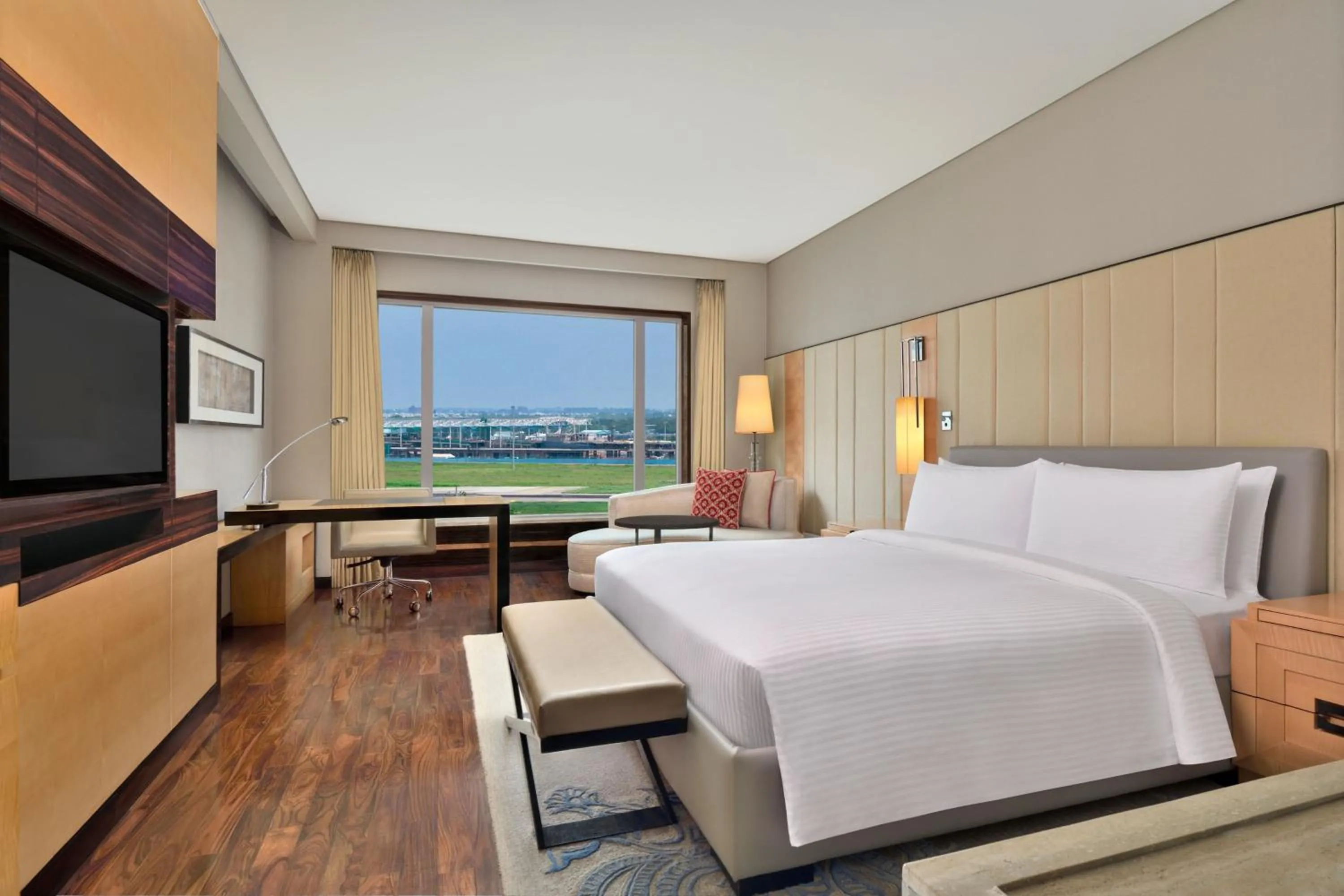 Photo of the whole room, Bed in JW Marriott Hotel New Delhi Aerocity