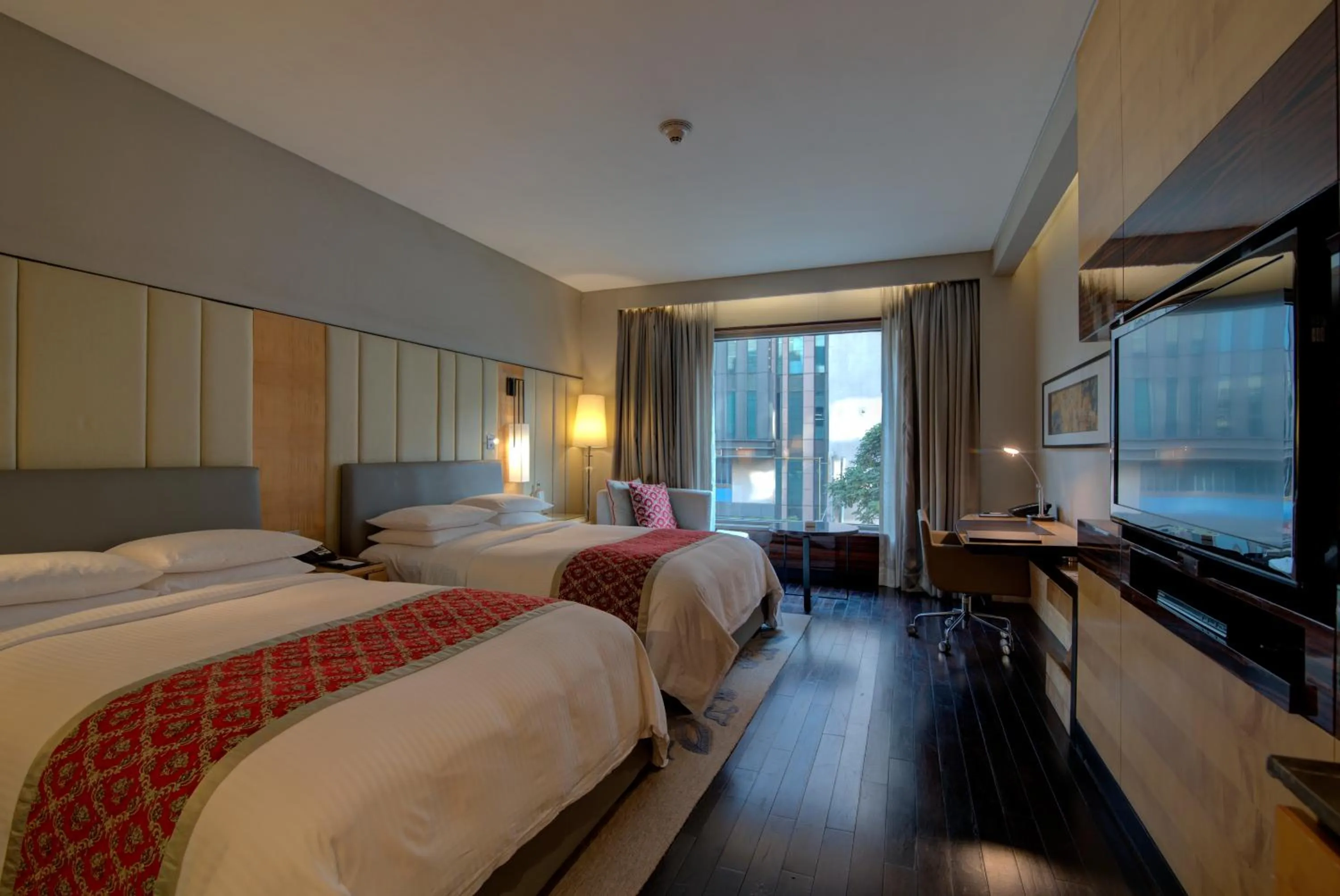 Bed in JW Marriott Hotel New Delhi Aerocity