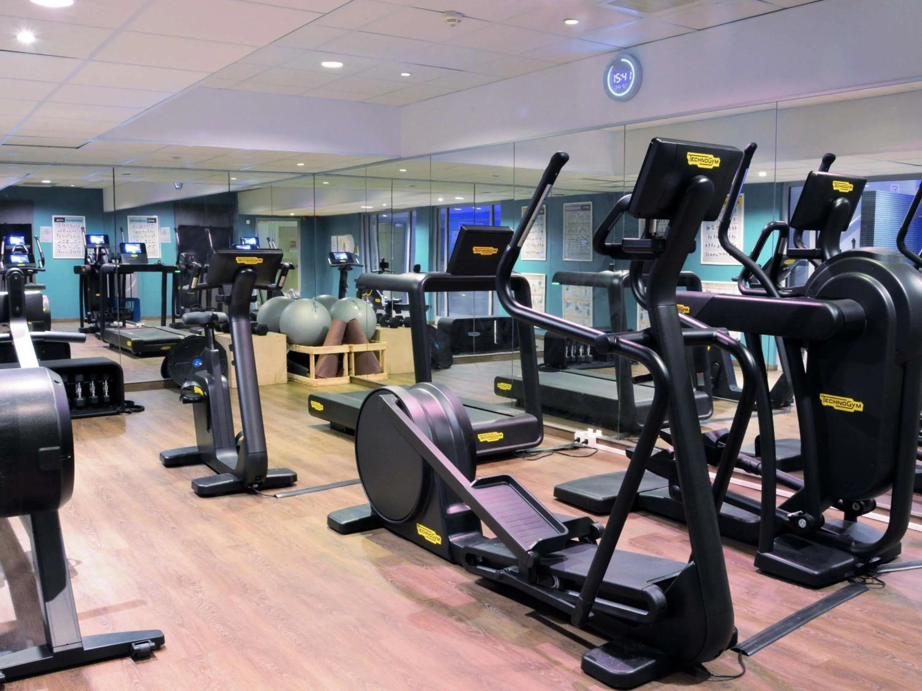 Fitness centre/facilities in Mercure Lyon Centre Saxe Lafayette