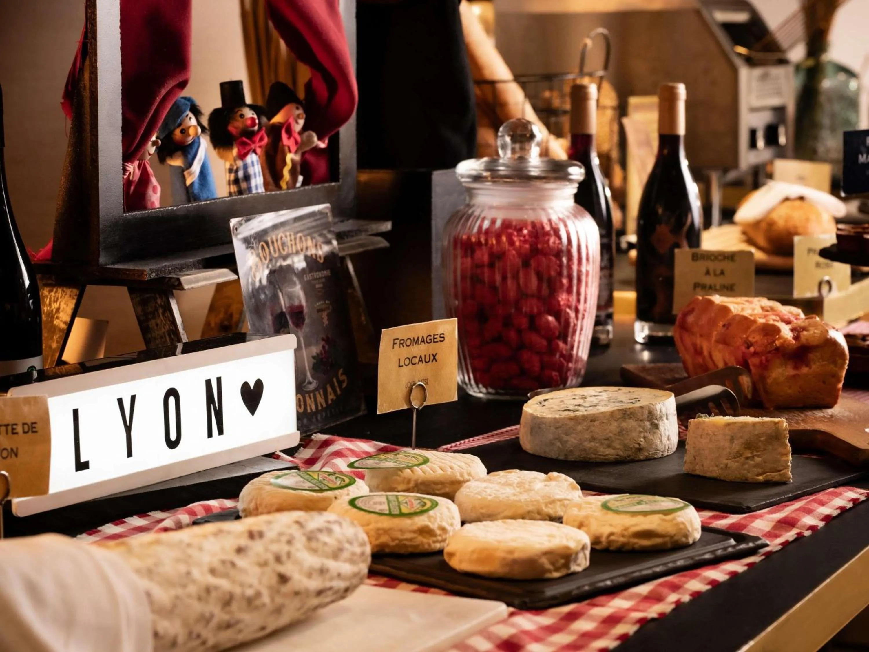 Breakfast in Mercure Lyon Centre Saxe Lafayette