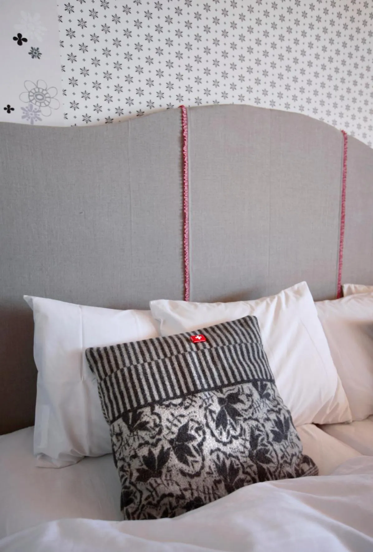 Bed in Hamilton Lodge & Spa