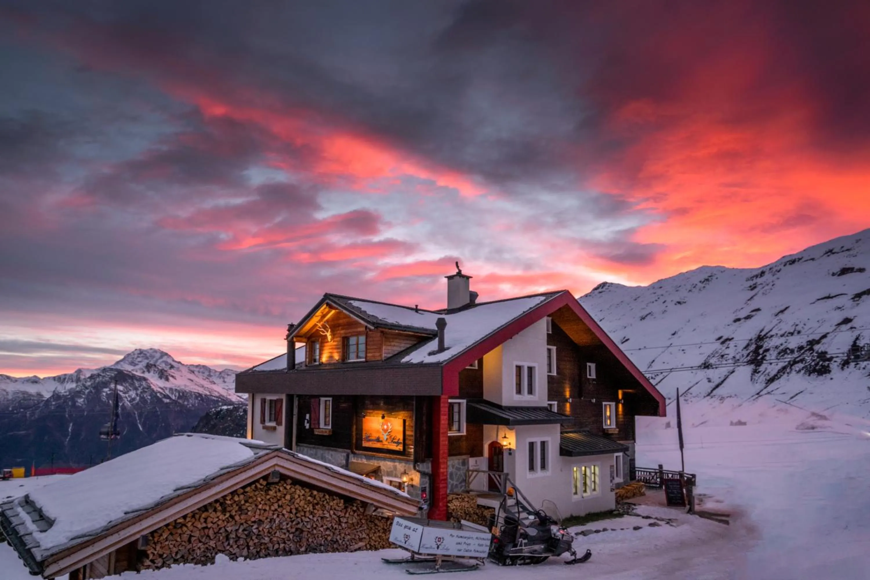 Property building in Hamilton Lodge & Spa