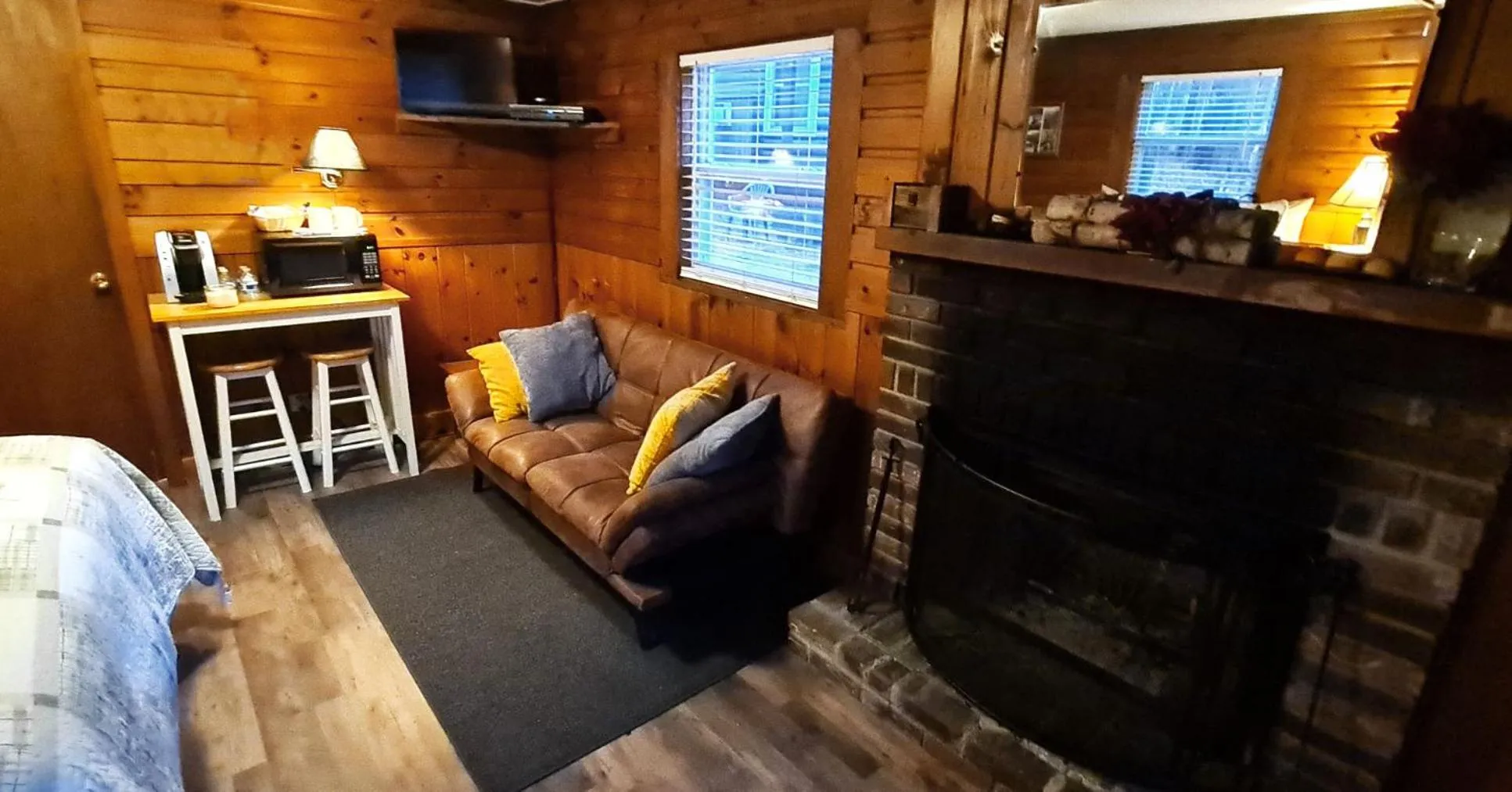 Living room in The Wilderness Inn: Chalets