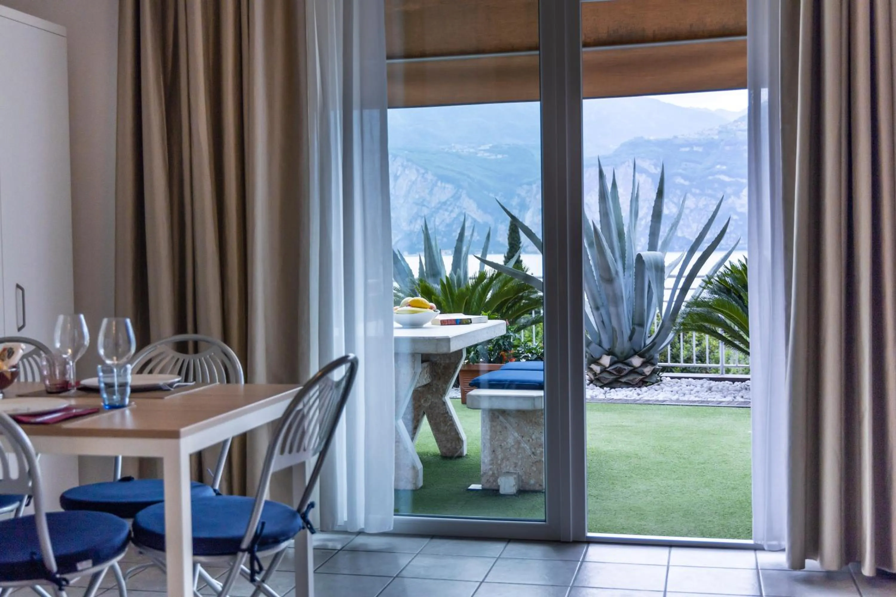 Dining area in Hotel Roma Aparthotel