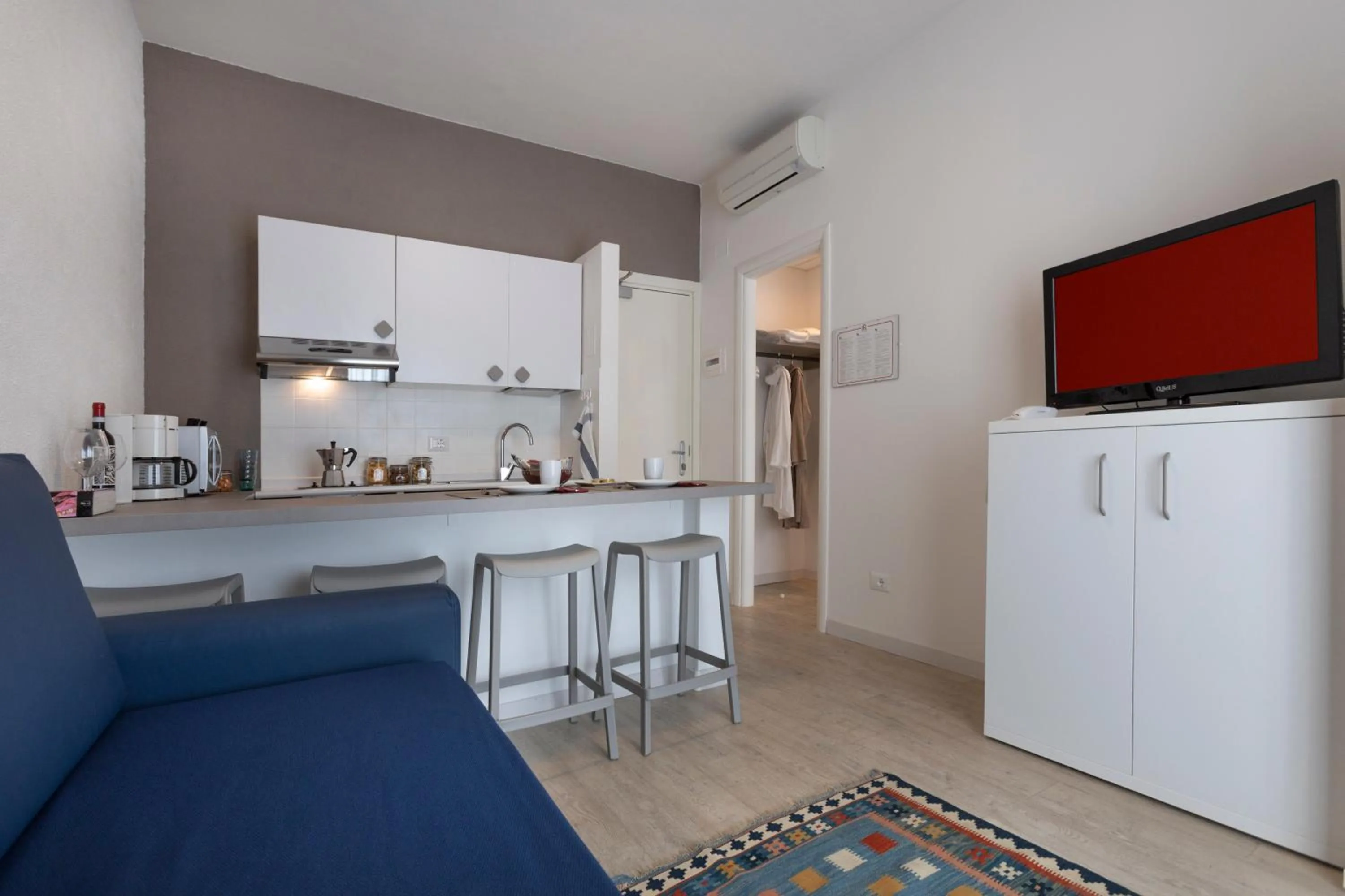 Photo of the whole room in Hotel Roma Aparthotel