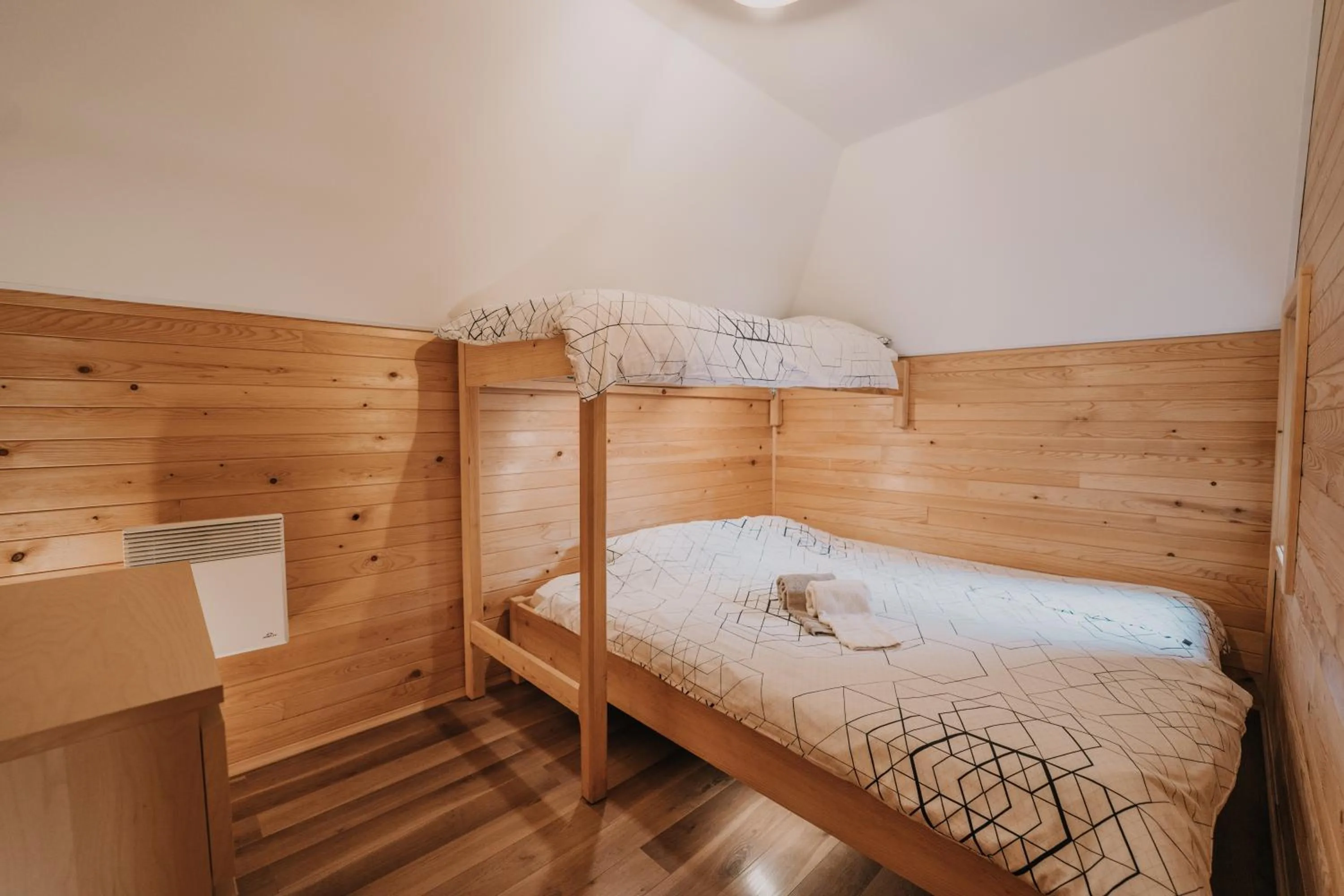 Bed in Koča Zlatorog - Velika planina