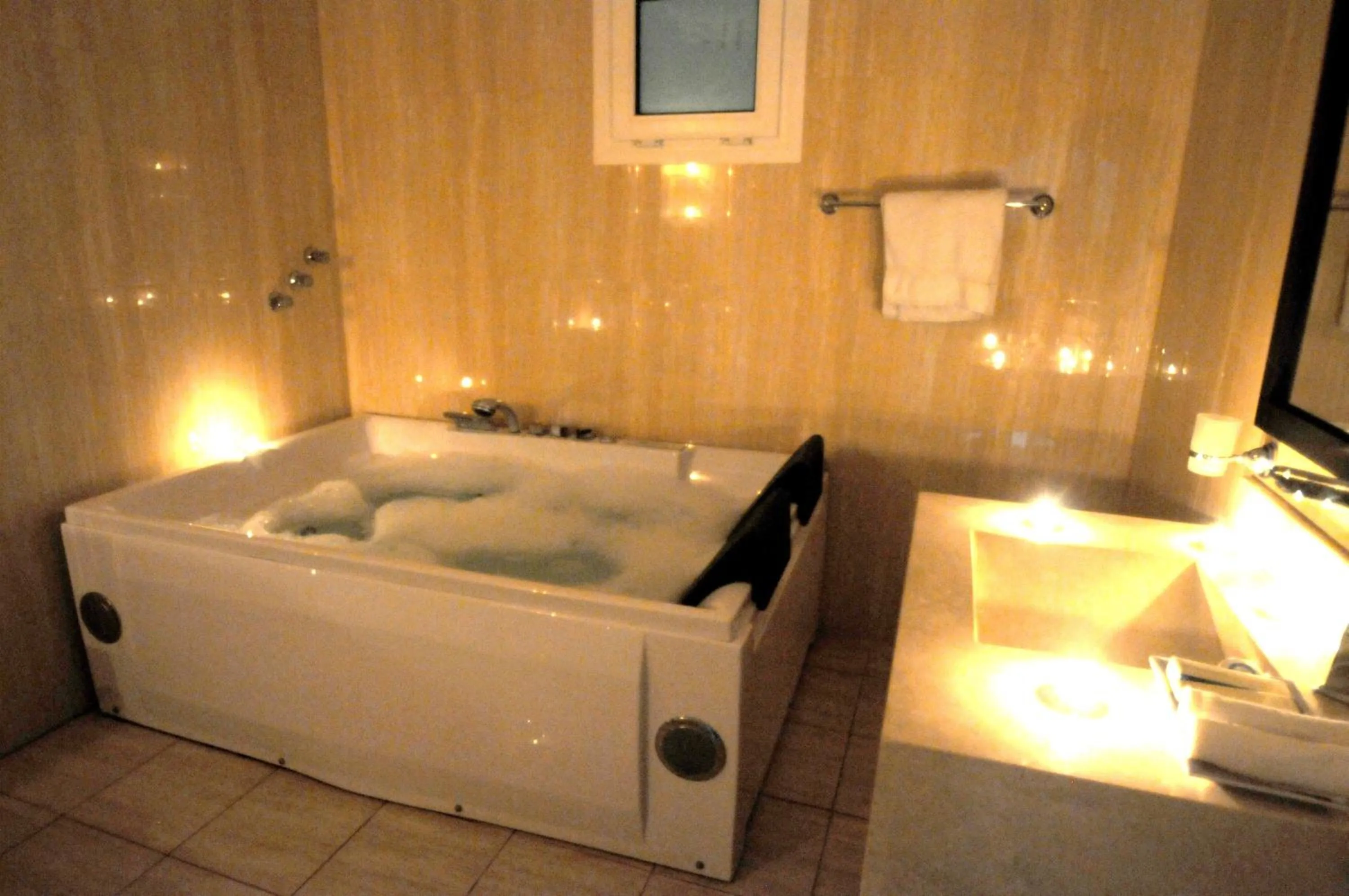 Bathroom in Rahty Home Hotel Apartments