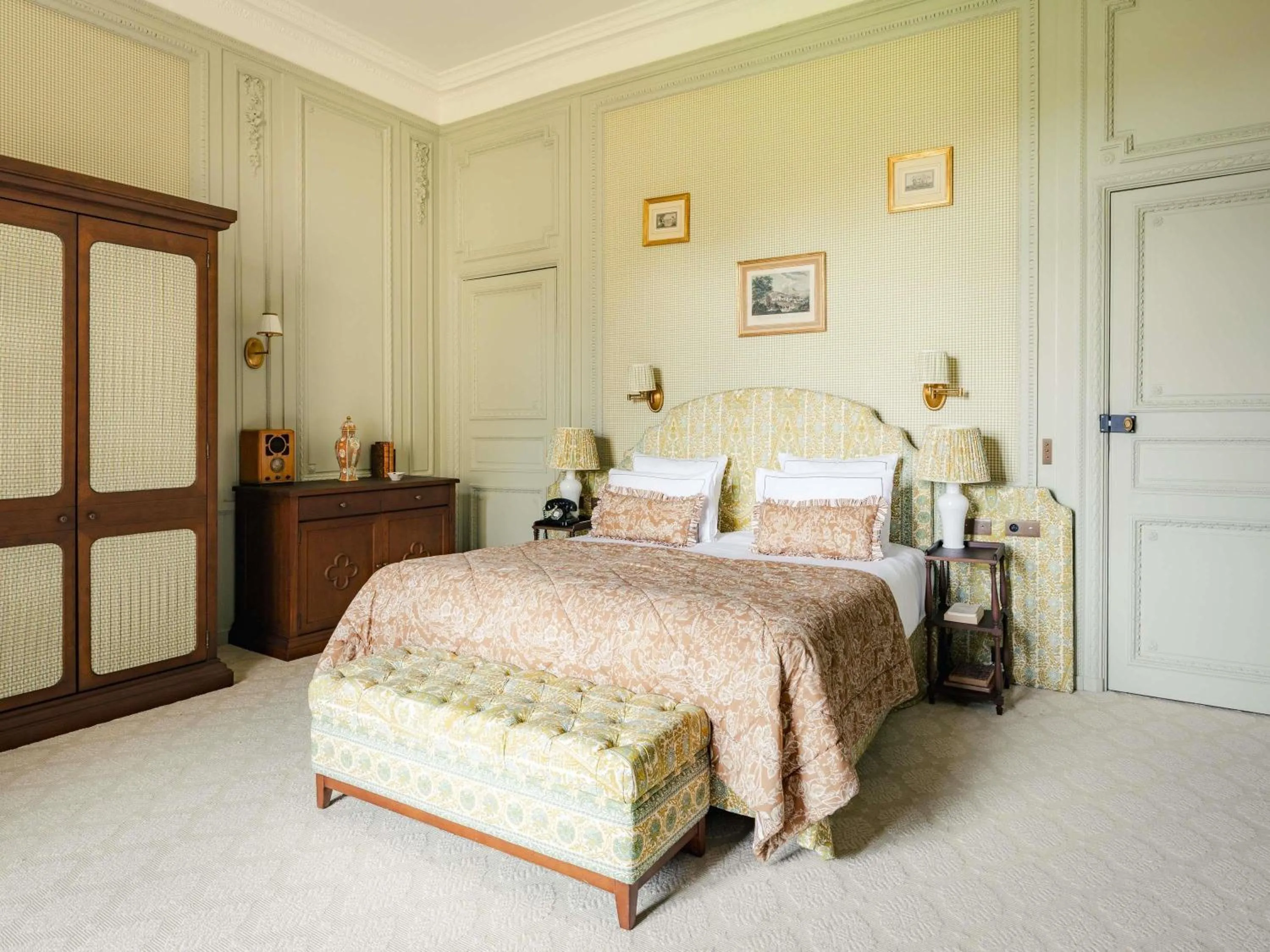 Bedroom, Bed in Abbaye Des Vaux De Cernay