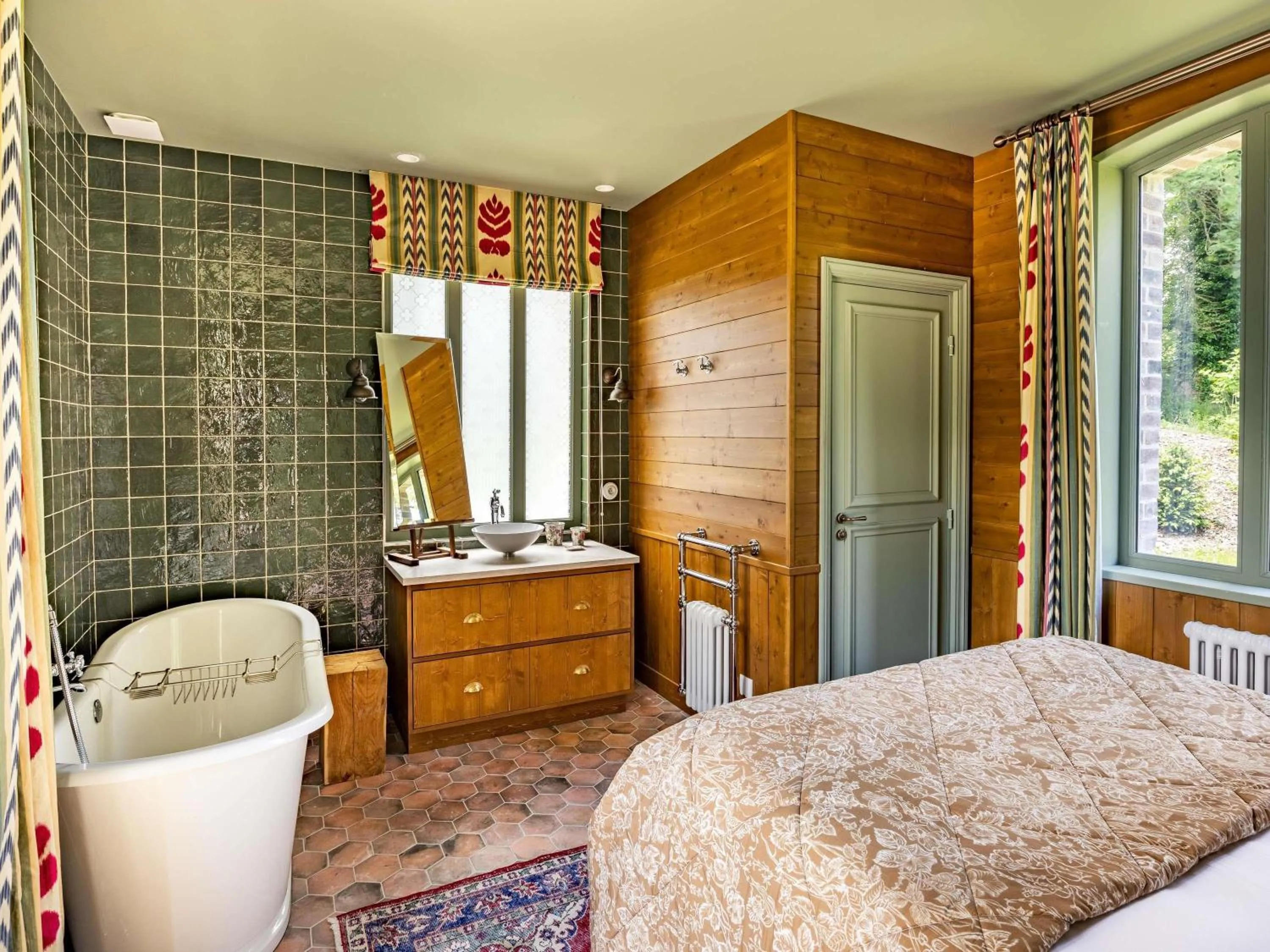 Bedroom, Bed in Abbaye Des Vaux De Cernay