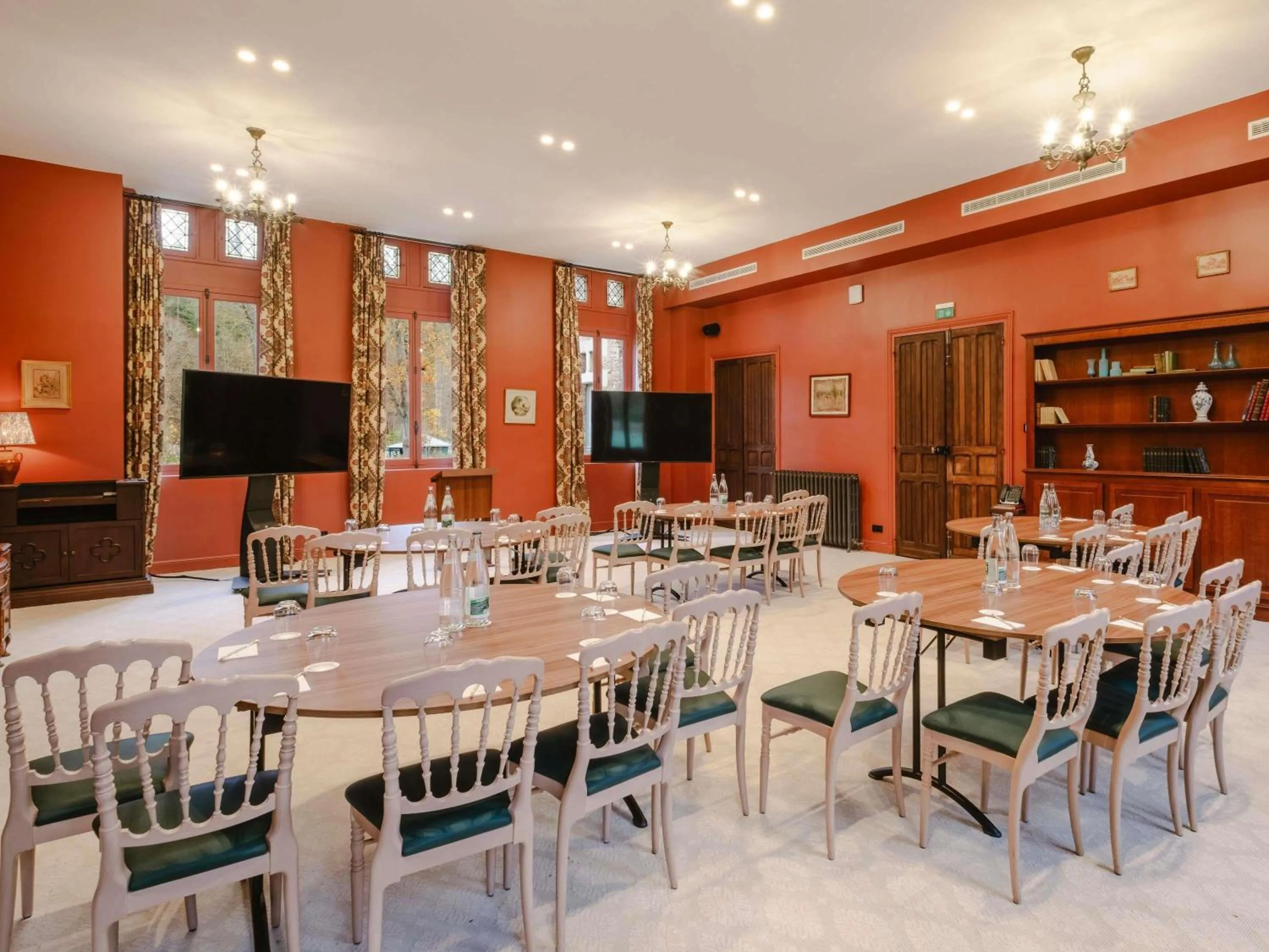 Meeting/conference room in Abbaye Des Vaux De Cernay