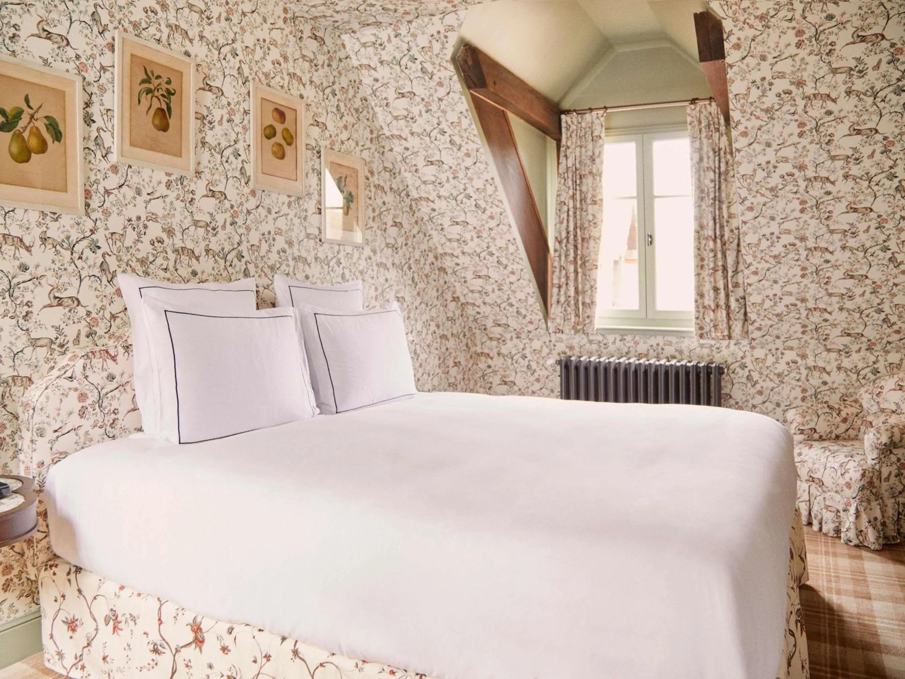 Bedroom, Bed in Abbaye Des Vaux De Cernay