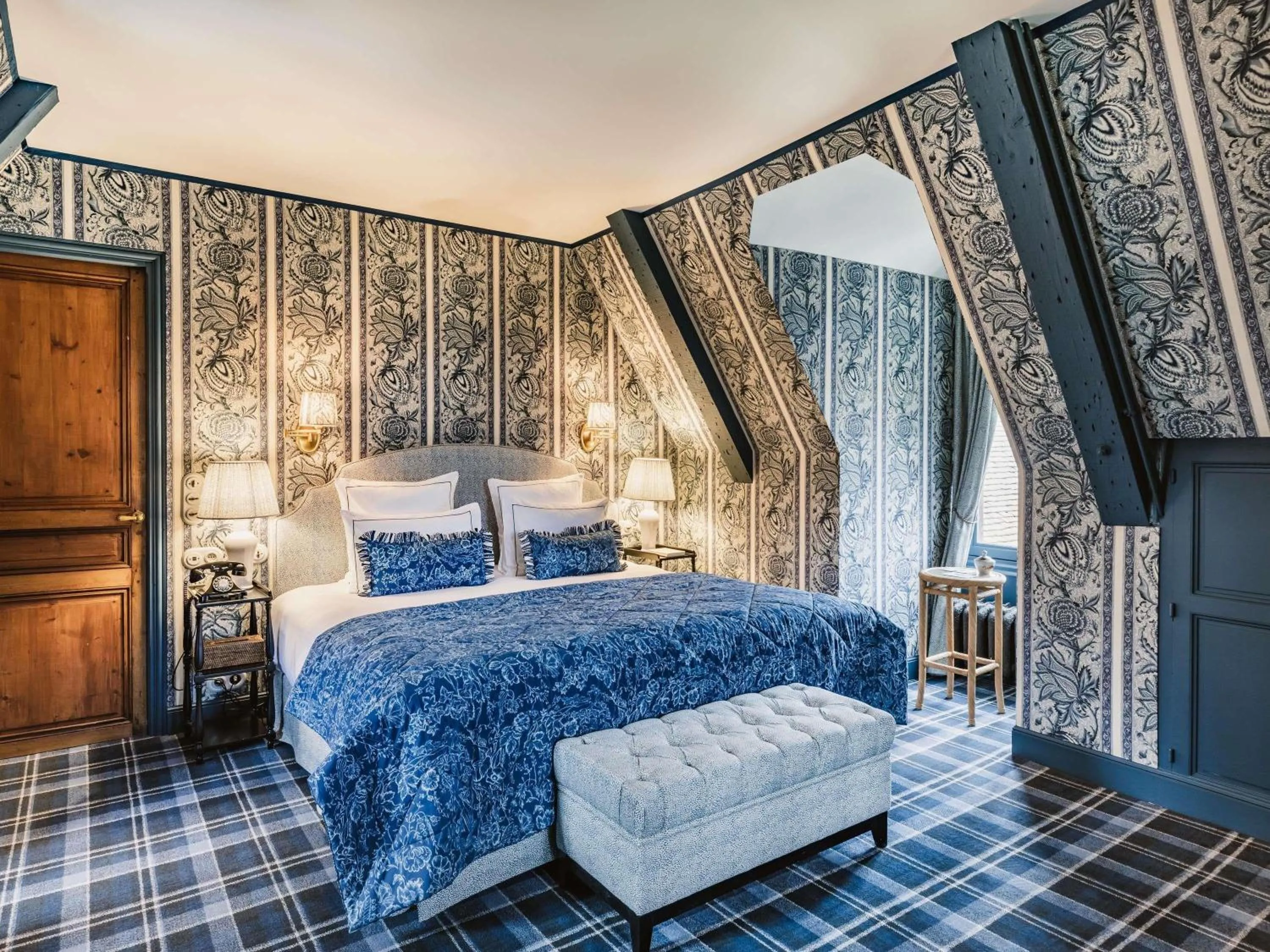 Bedroom, Bed in Abbaye Des Vaux De Cernay
