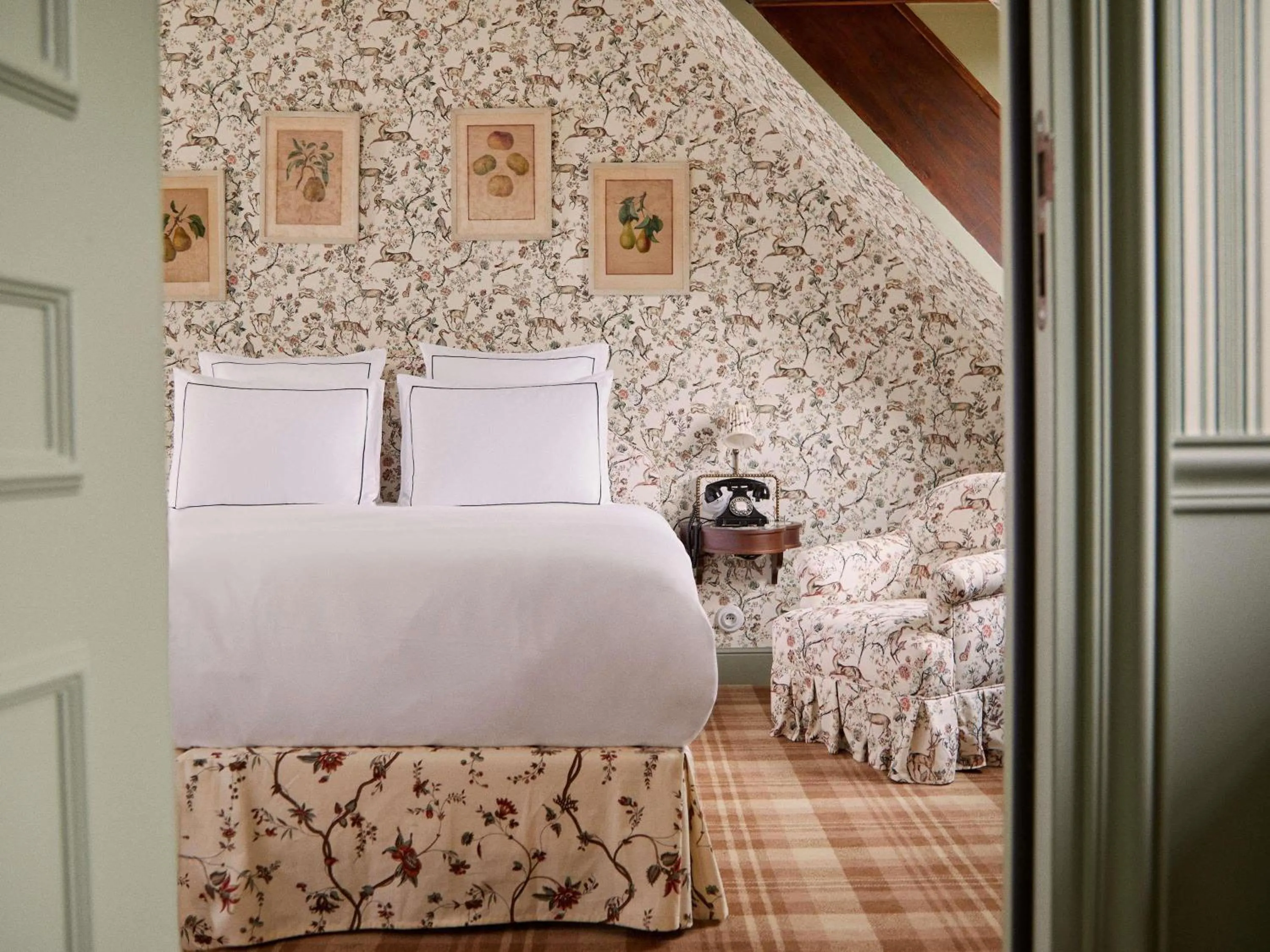 Bedroom, Bed in Abbaye Des Vaux De Cernay