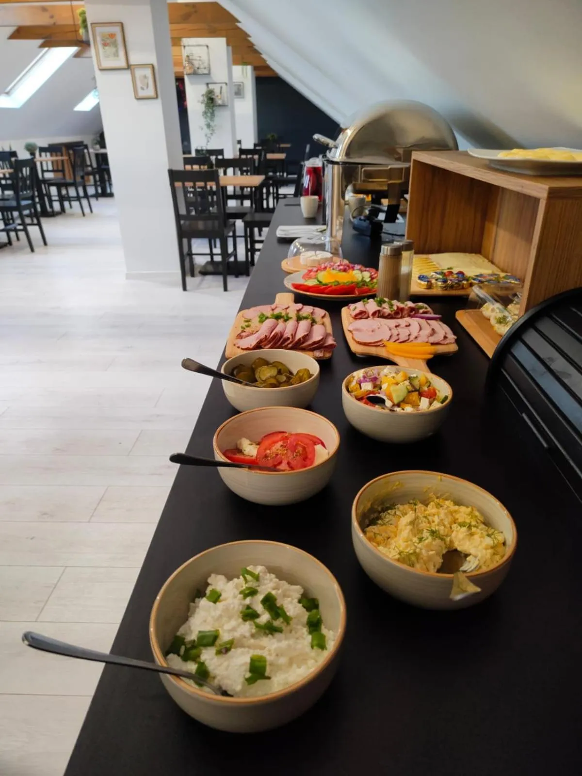 Restaurant/places to eat in Hotel Nenufar