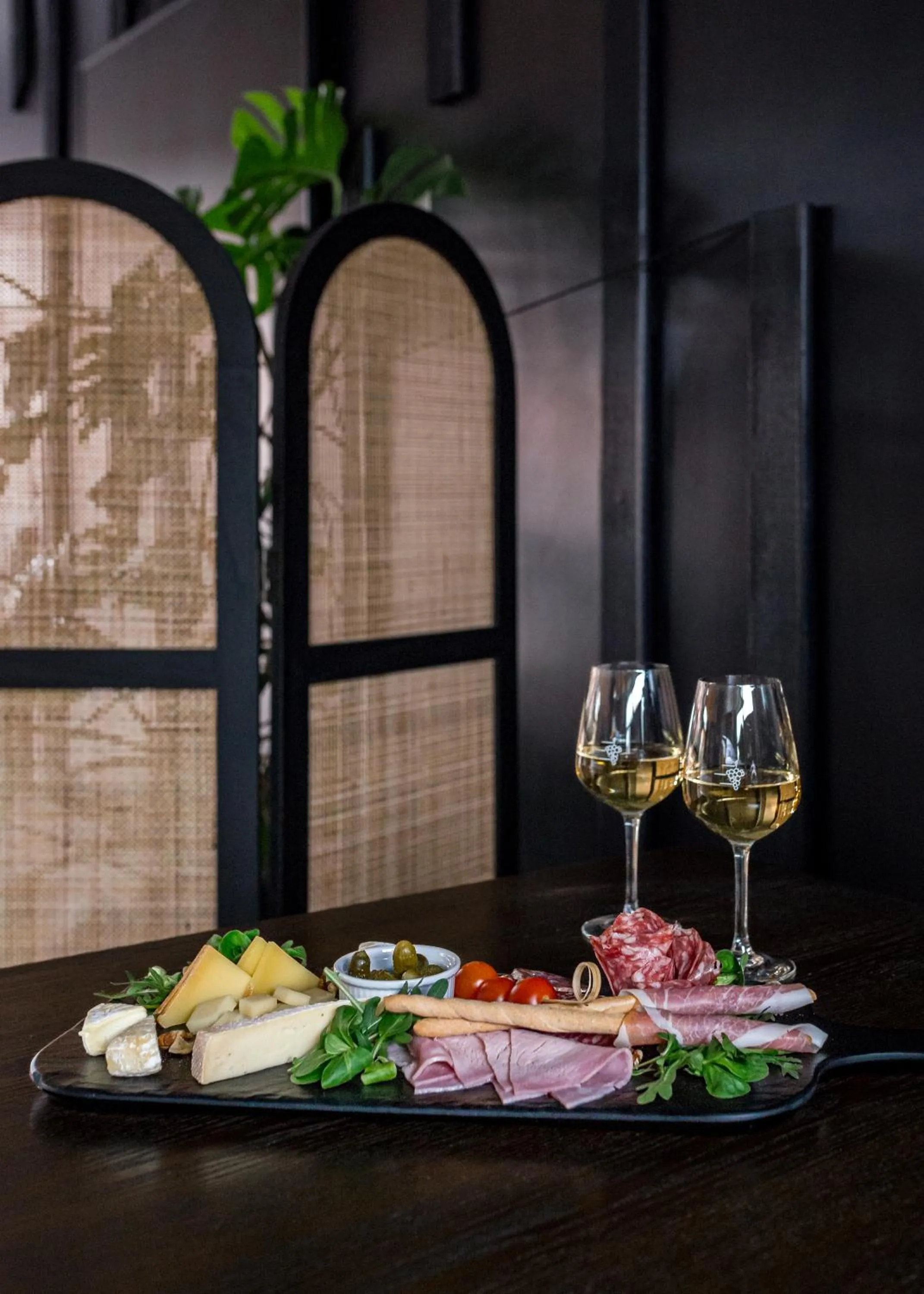 Lounge or bar in Appart hôtel Q7 Lodge Lyon 7