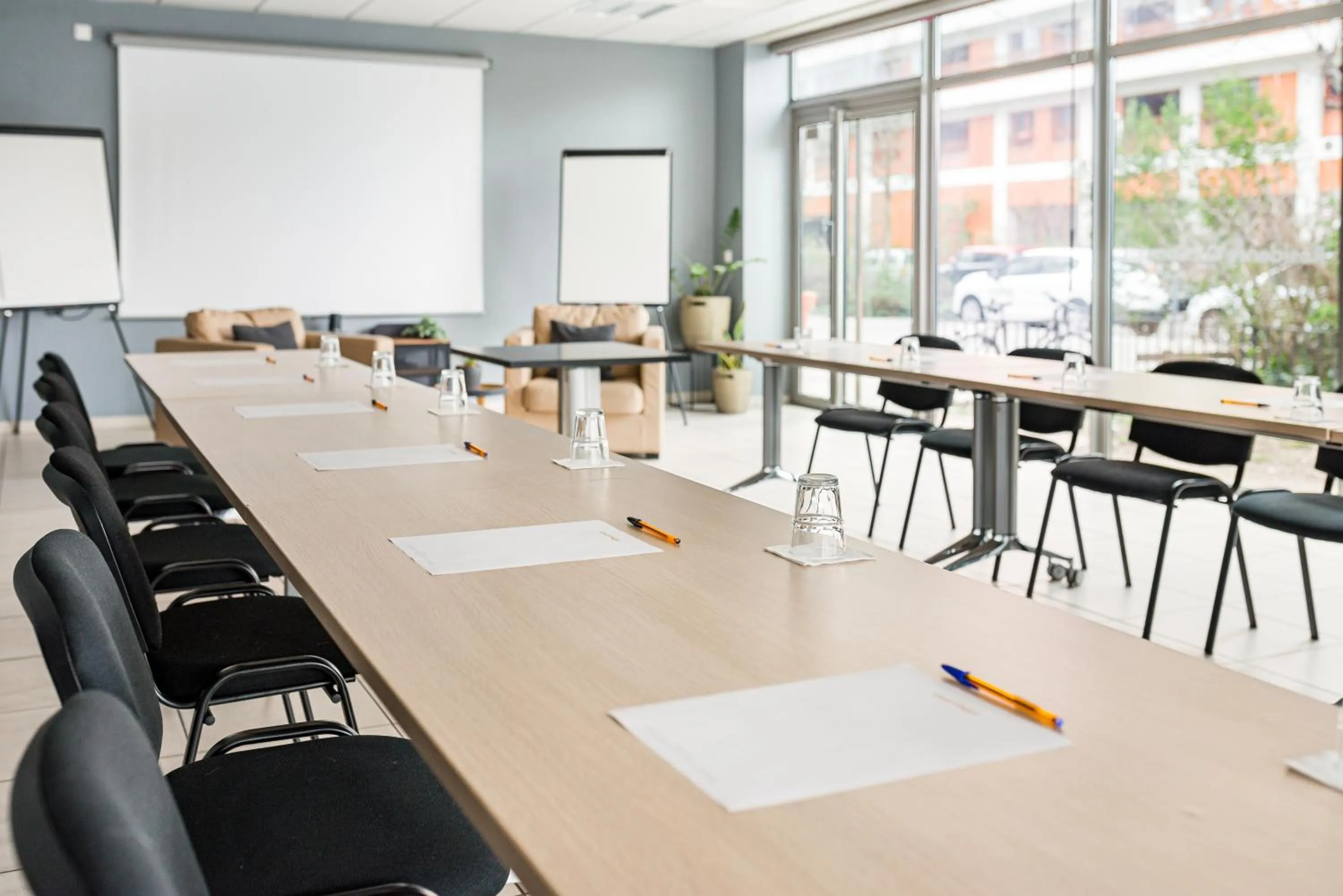 Meeting/conference room in Appart hôtel Q7 Lodge Lyon 7