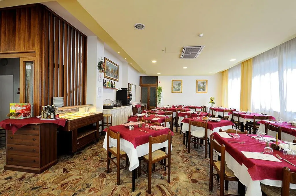 Restaurant/places to eat in Hotel Samoa