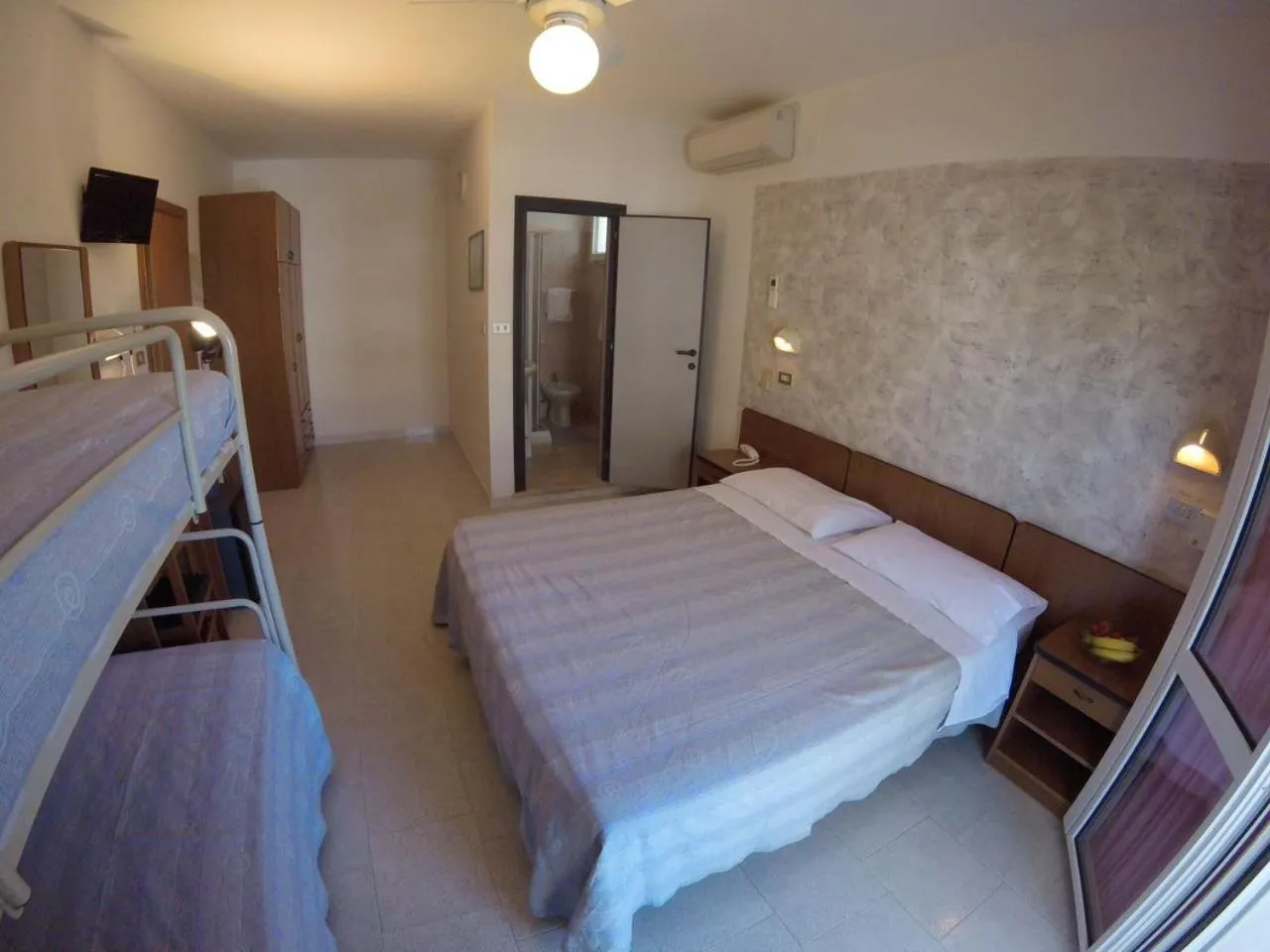 Photo of the whole room in Hotel Samoa