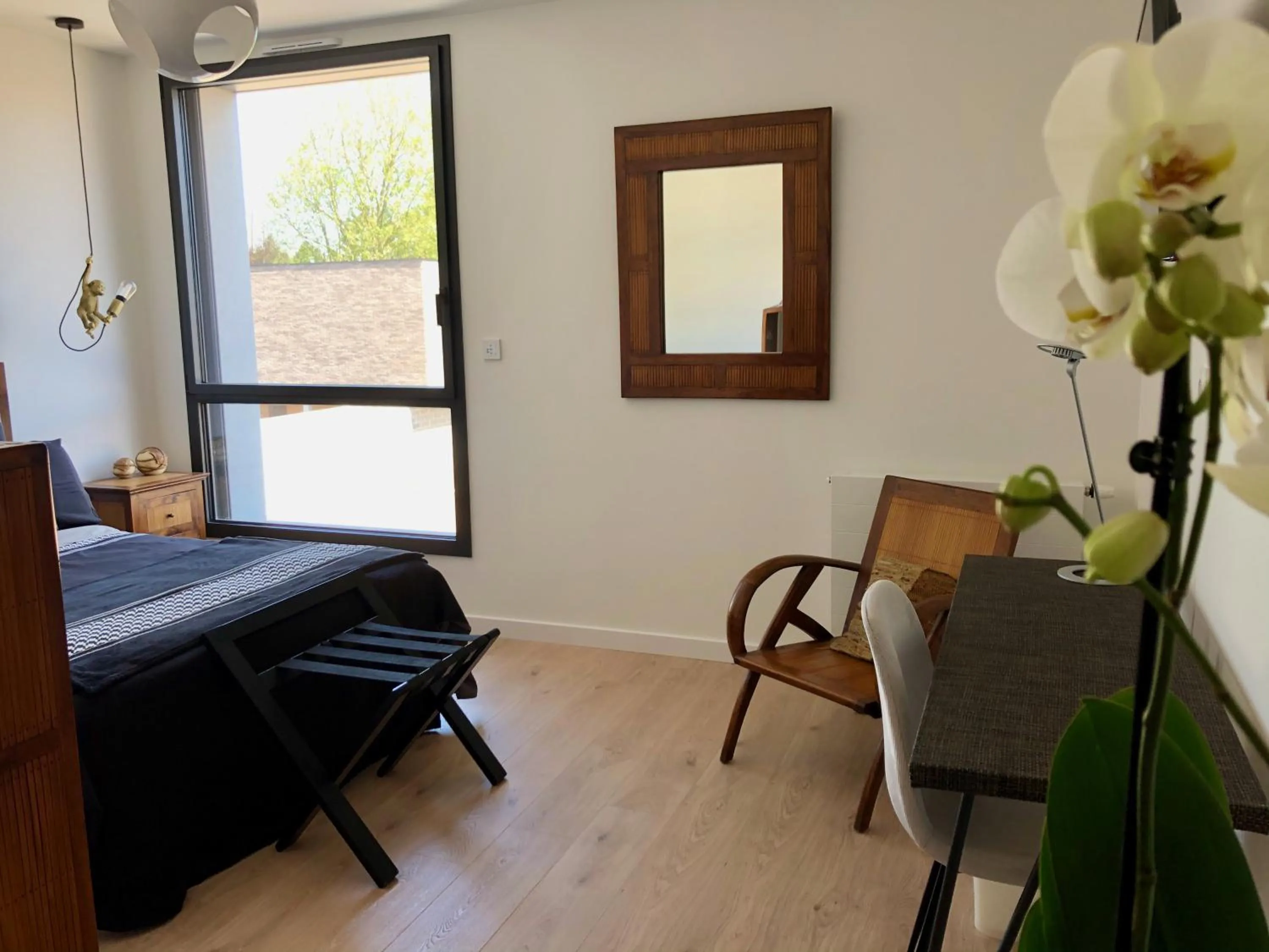 Photo of the whole room in HÔTELYA - Lille Villeneuve d'Ascq