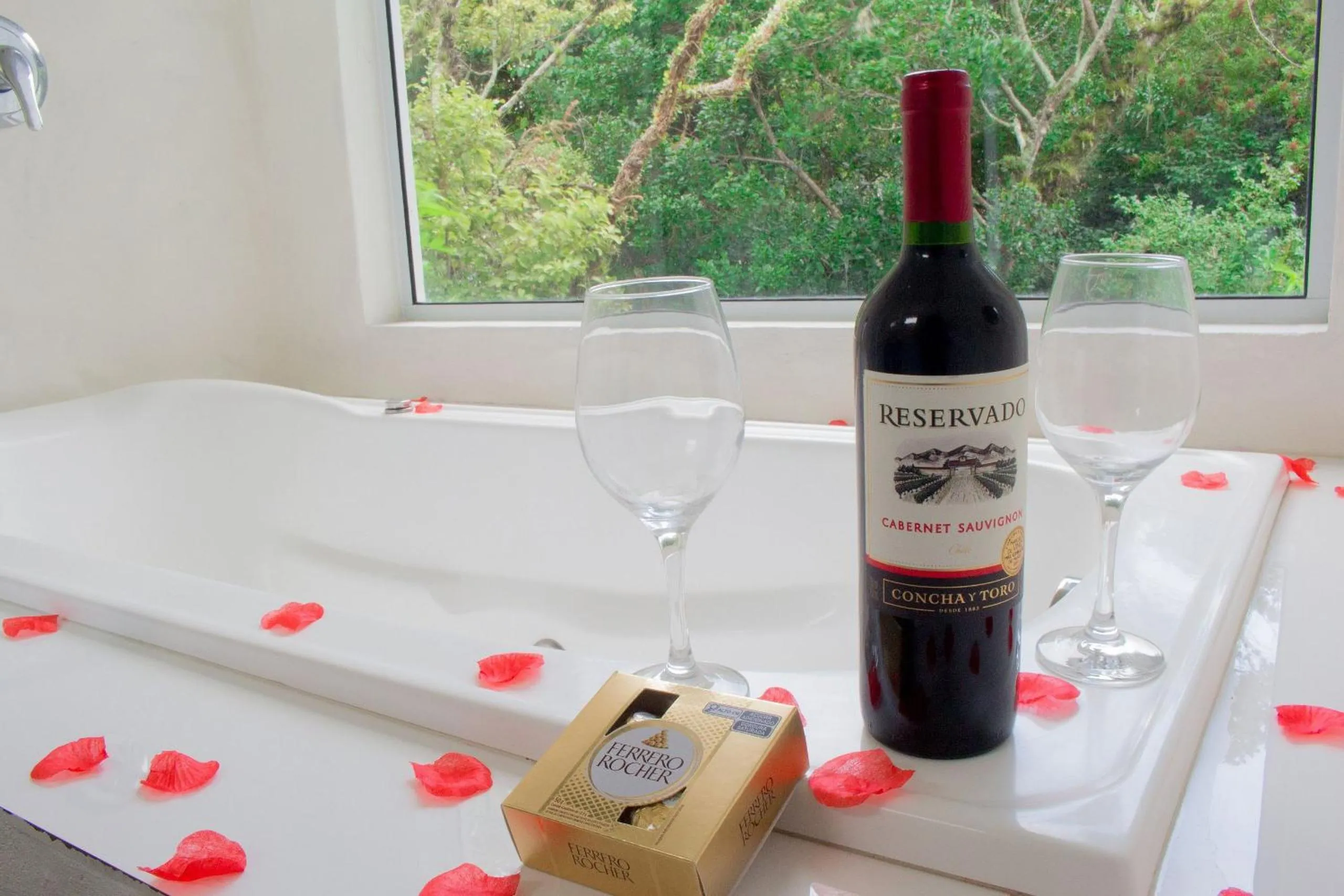 Hot Tub in Pousada Quinta da Margem